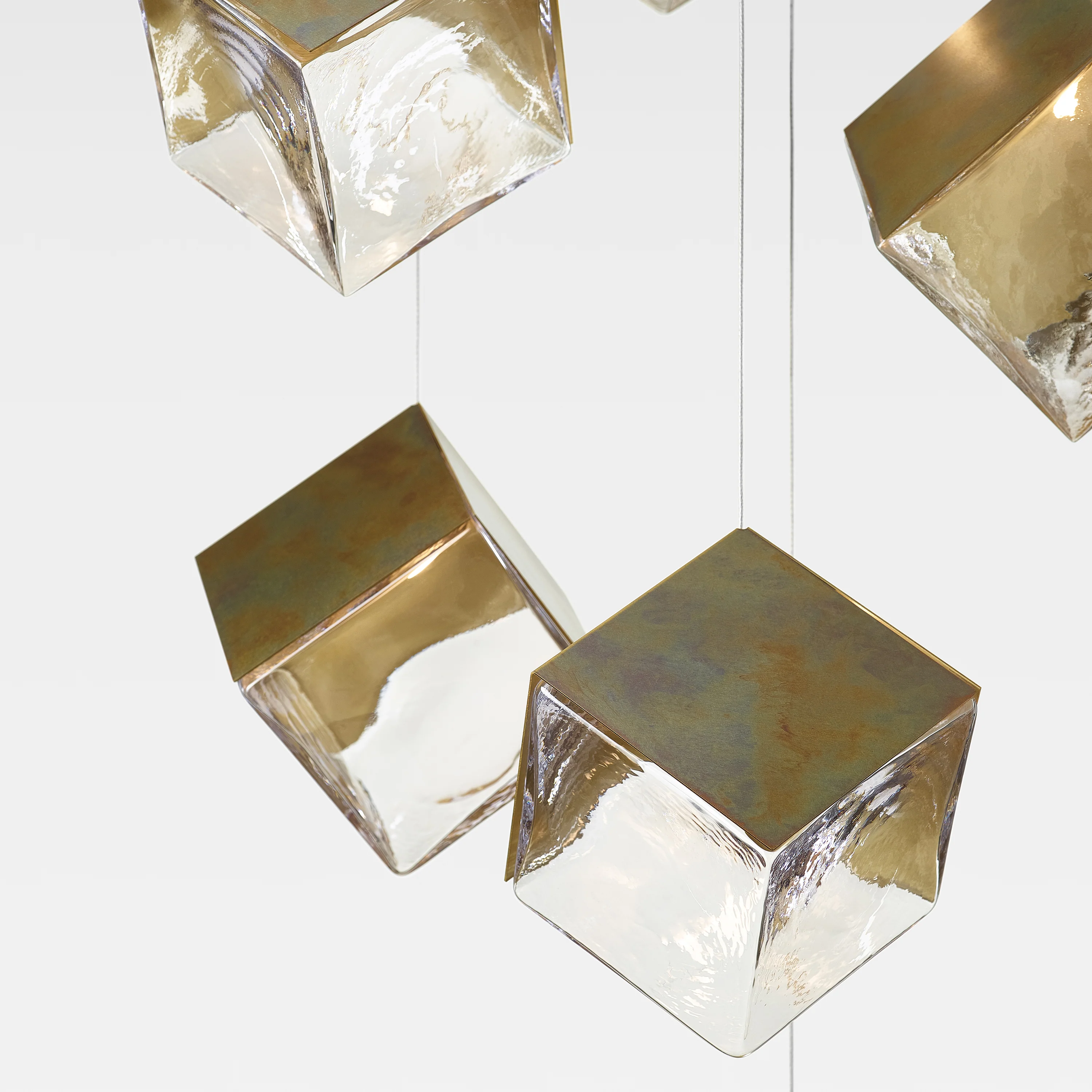 De Castelli x Pyrite Round Chandelier - Image 18