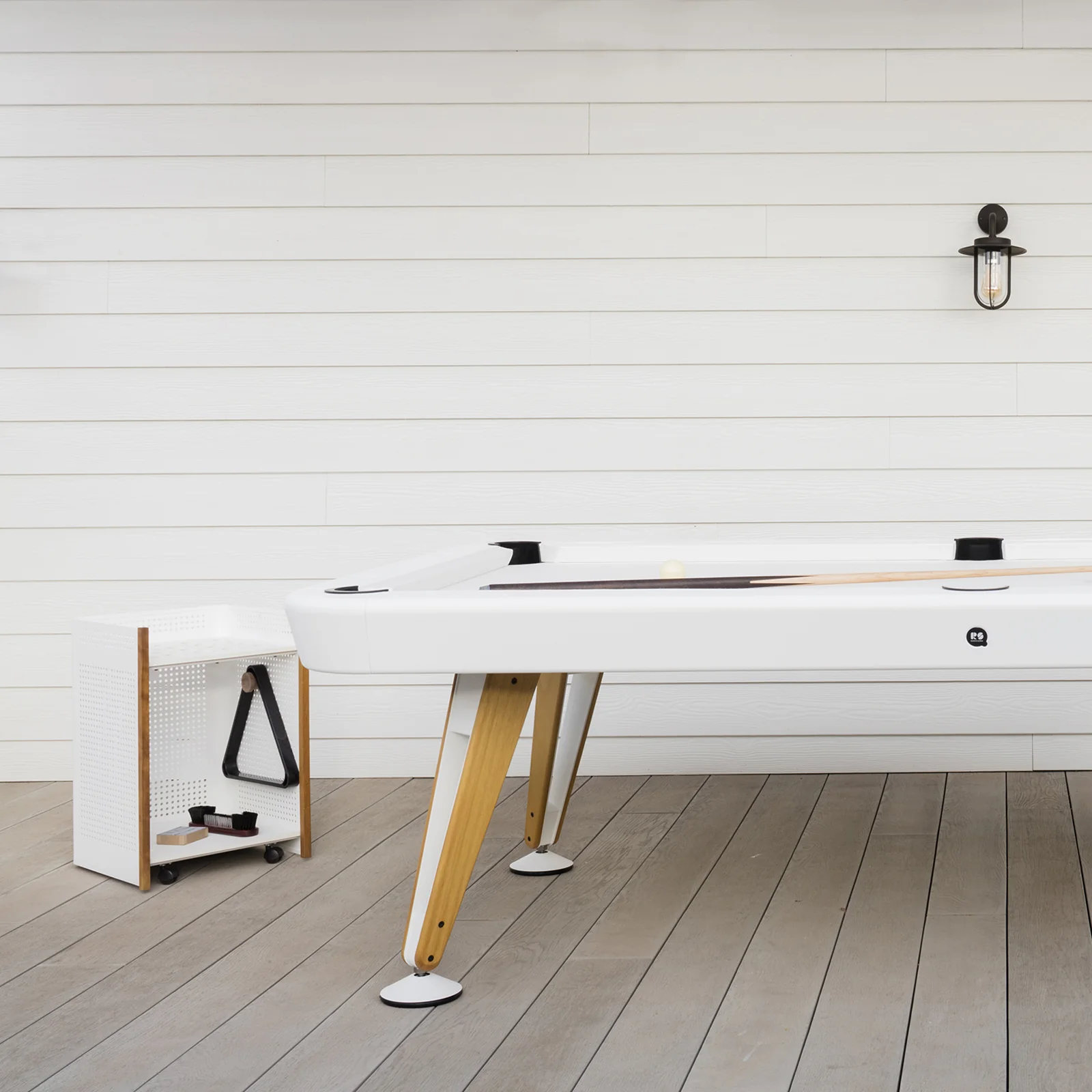 Diagonal Outdoor Floor Cue Rack - Image 4