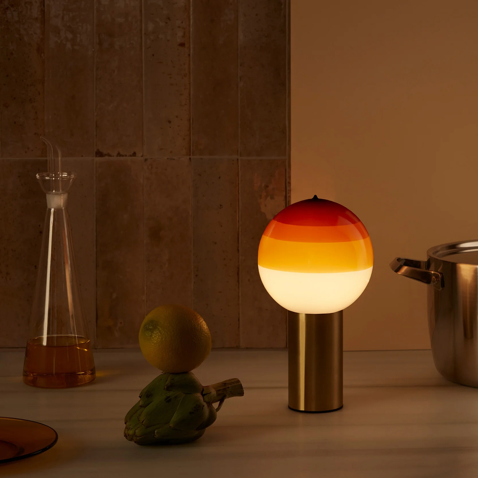 Dipping Light LED Portable Table Lamp - Image 5