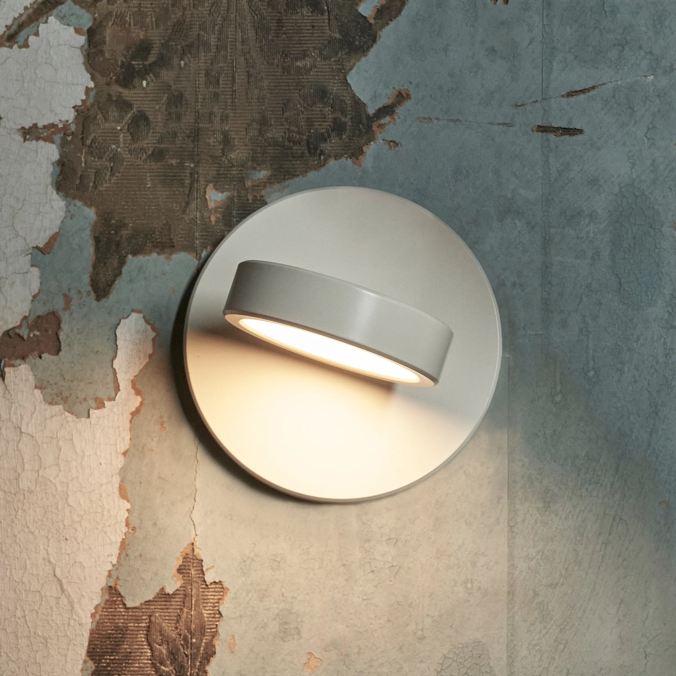 Discus Mini Wall Sconce - Image 7