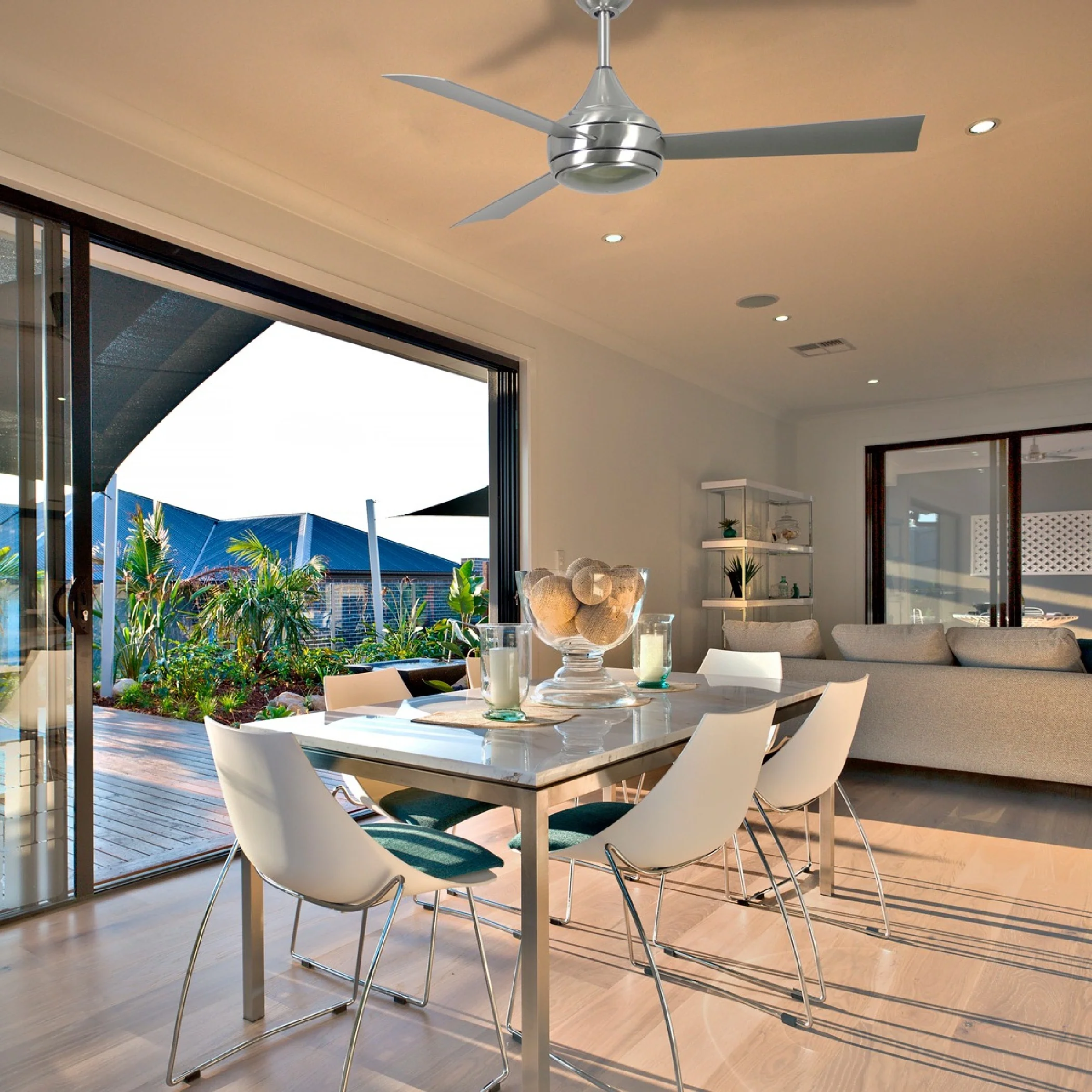 Donaire Outdoor Ceiling Fan with Light - Image 3