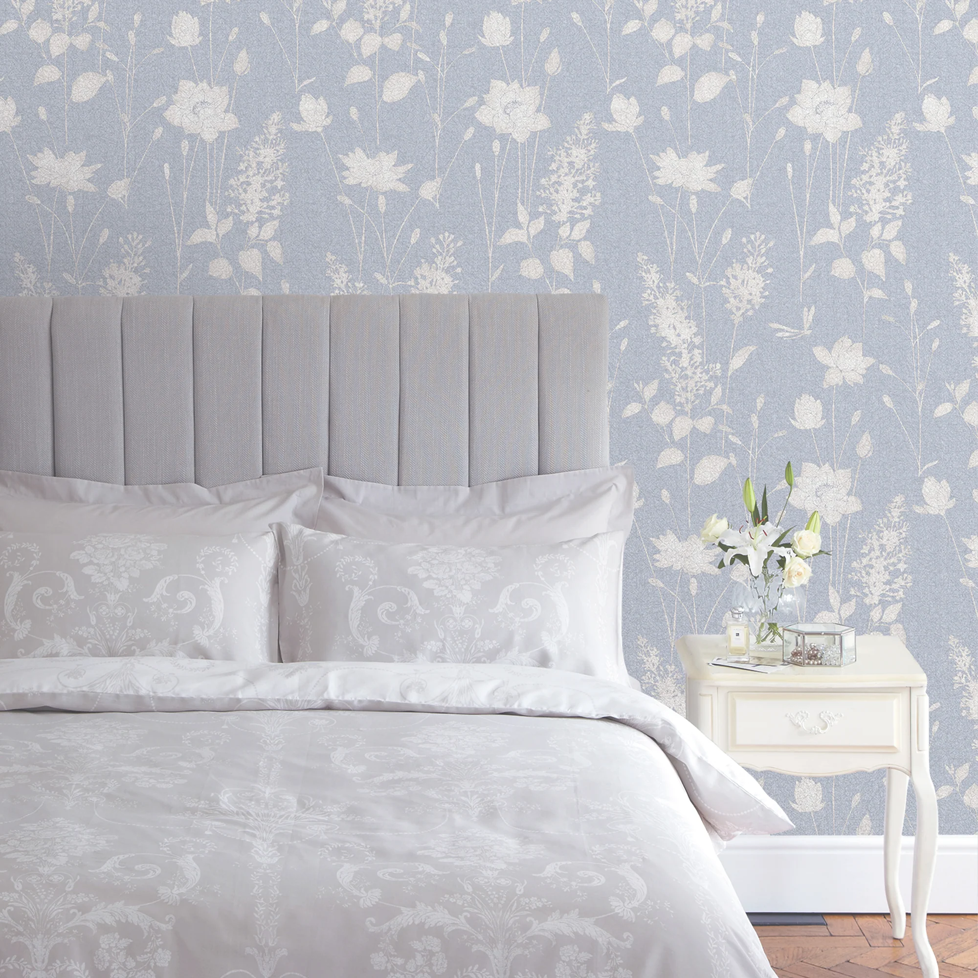 Laura Ashley Dragonfly Garden Chalk Blue Wallpaper Wallpaper - Image 2