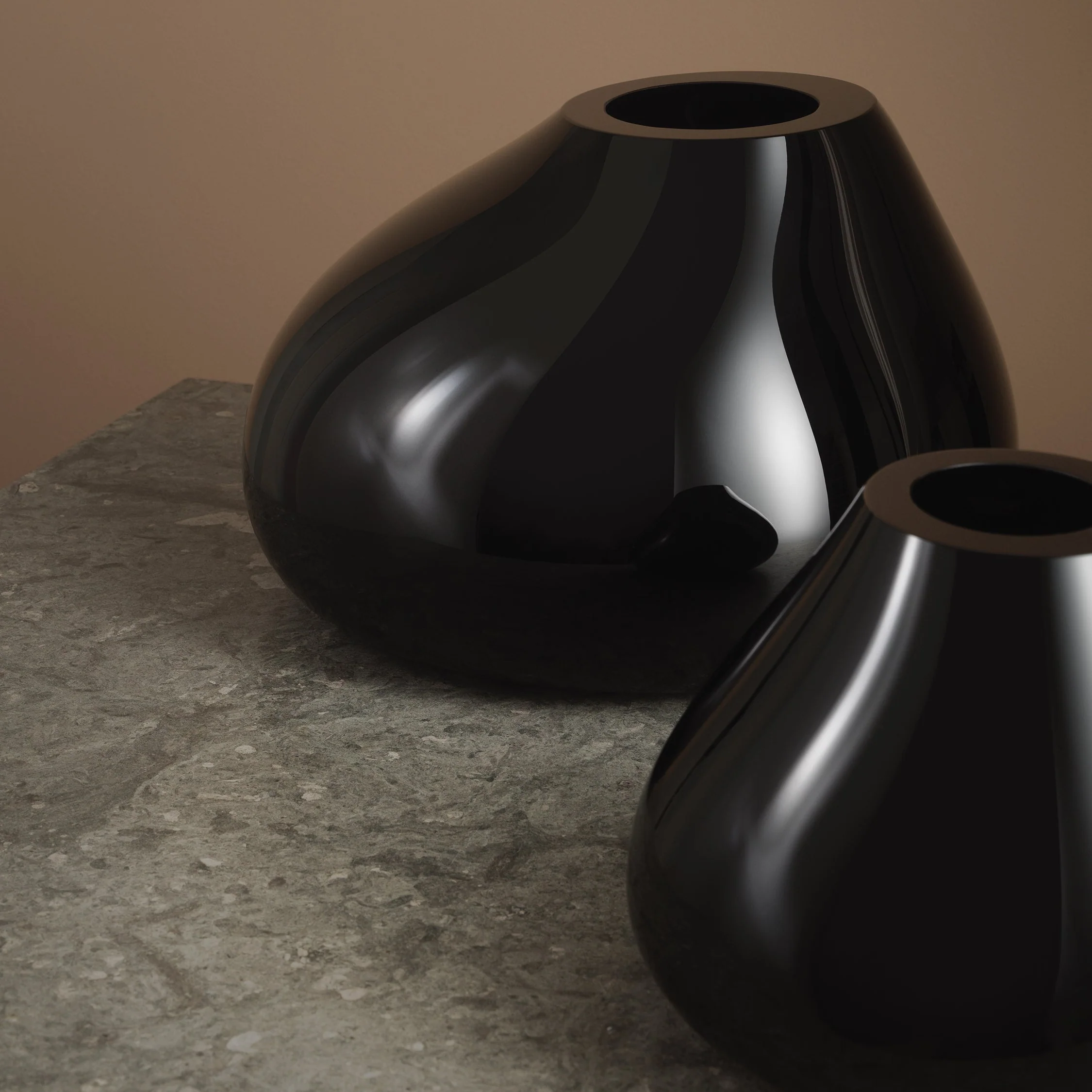 Ebon Vase - Image 8