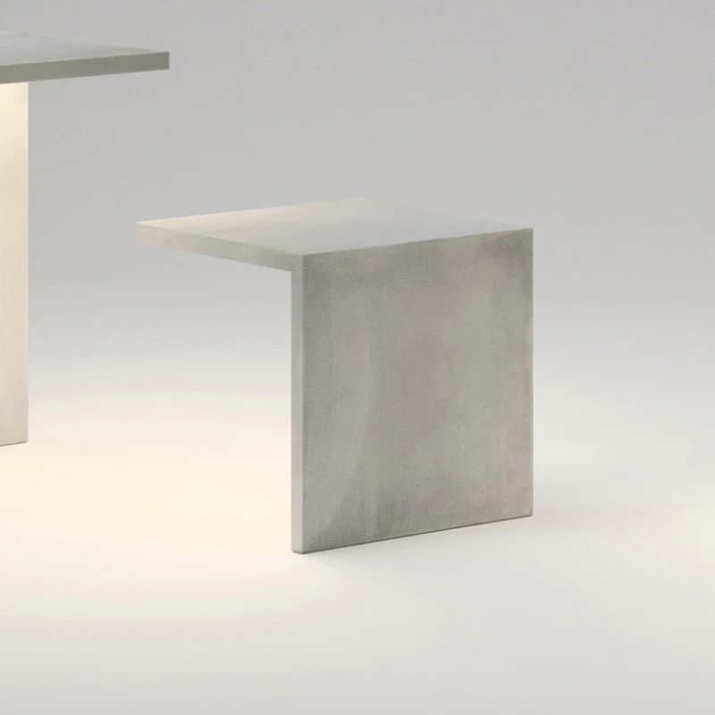 Empty Outdoor Seat - Image 3
