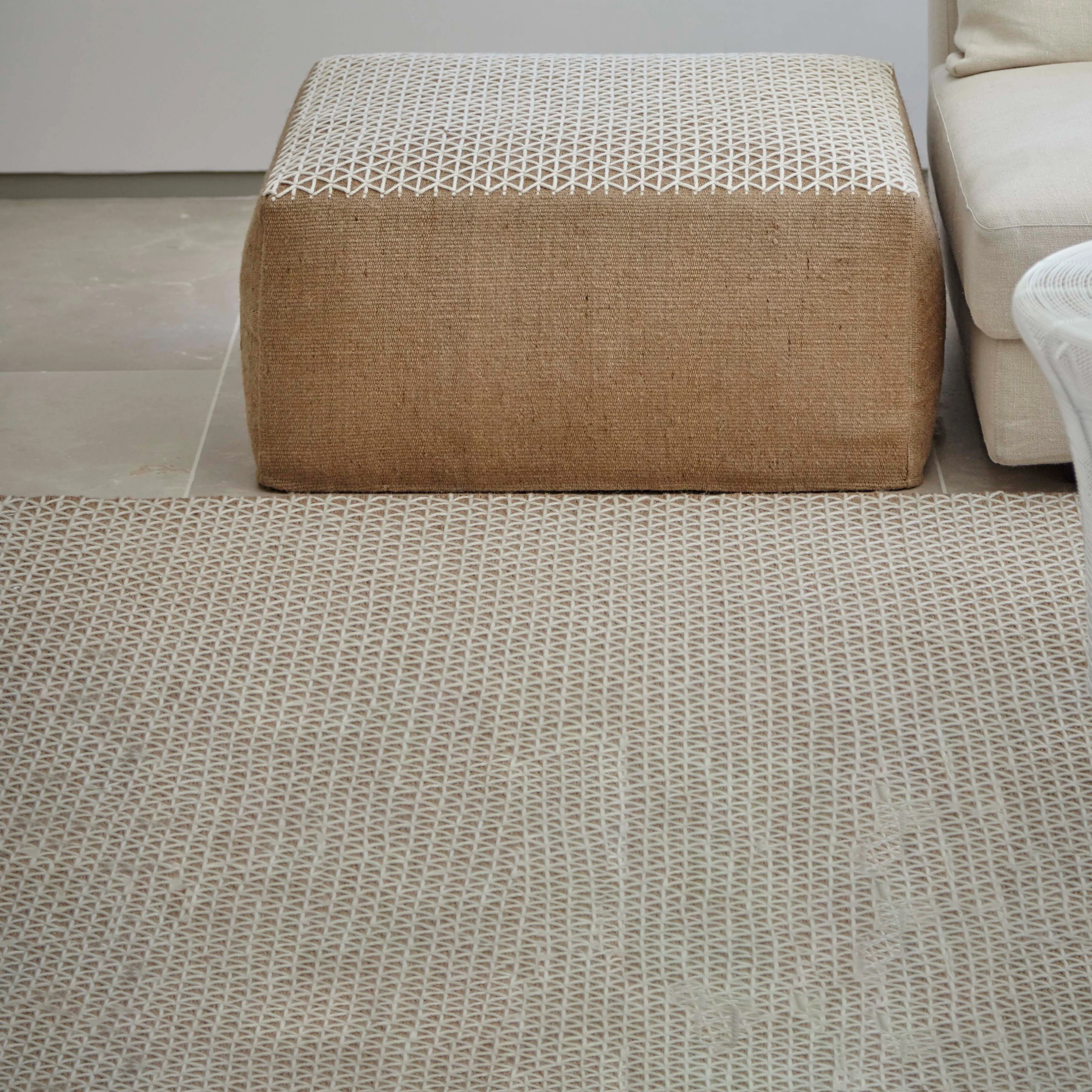 Espacio Raw Rug - Image 22