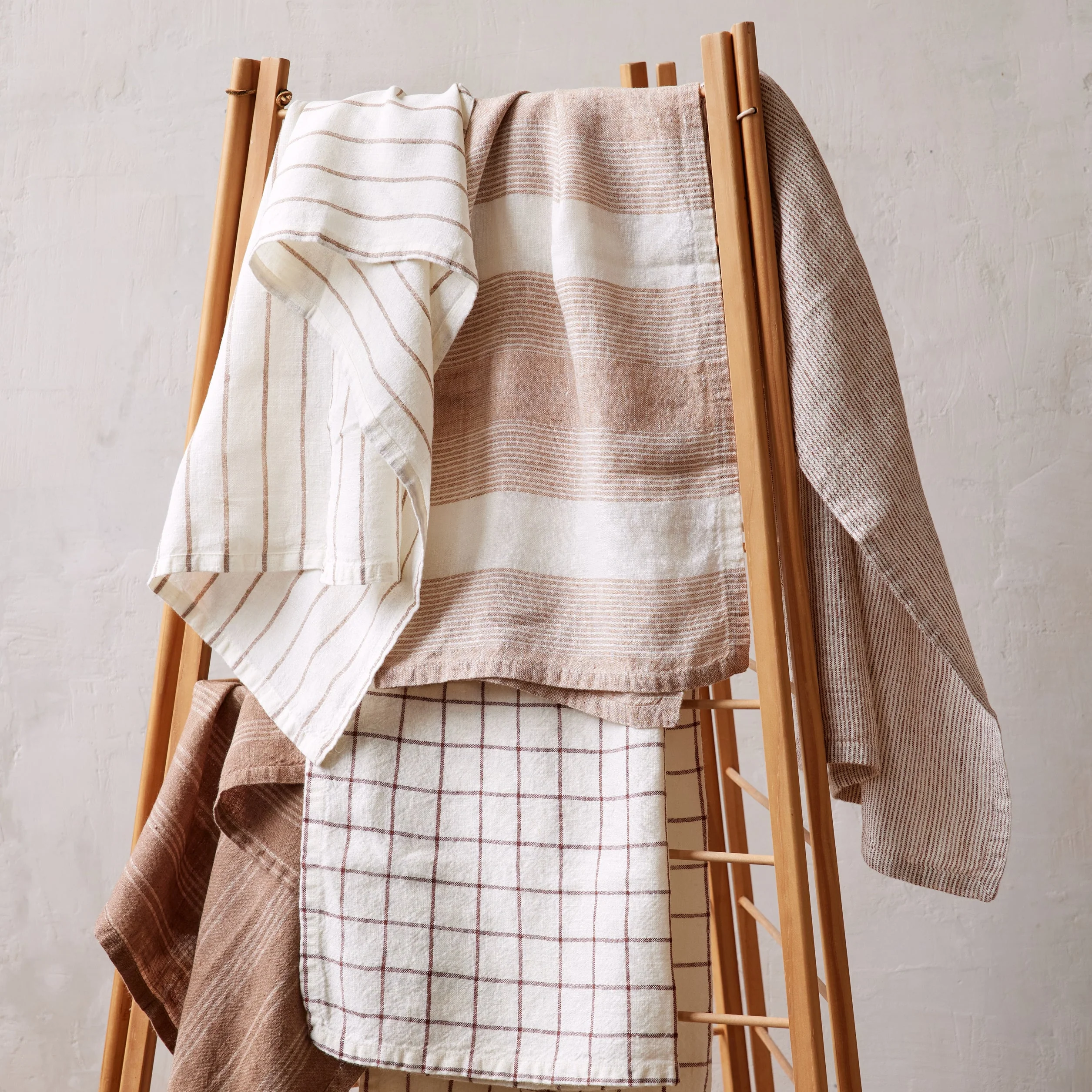 Essential Linen Tea Towel (Set of 4) - Image 16