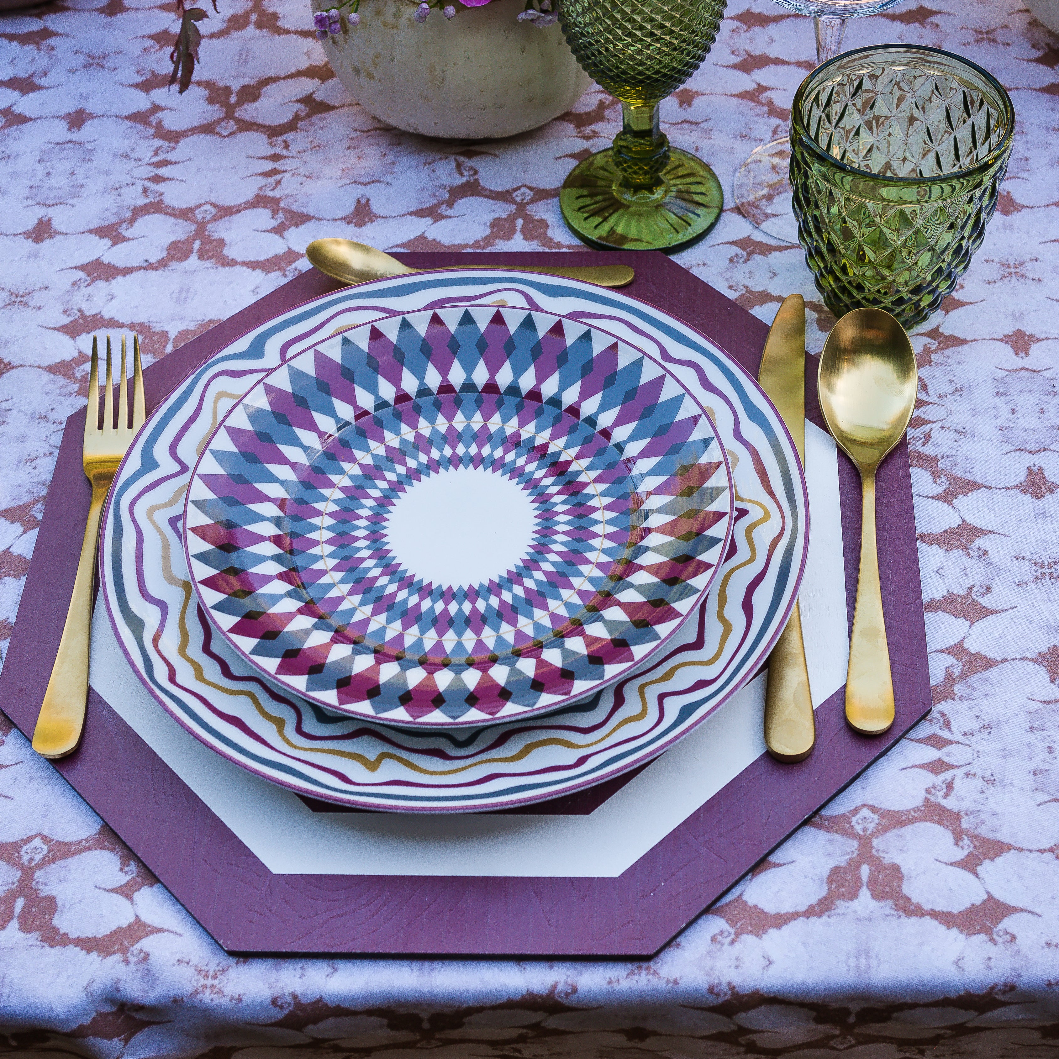Essential Octagonal Placemat (Set of 4) - Image 12
