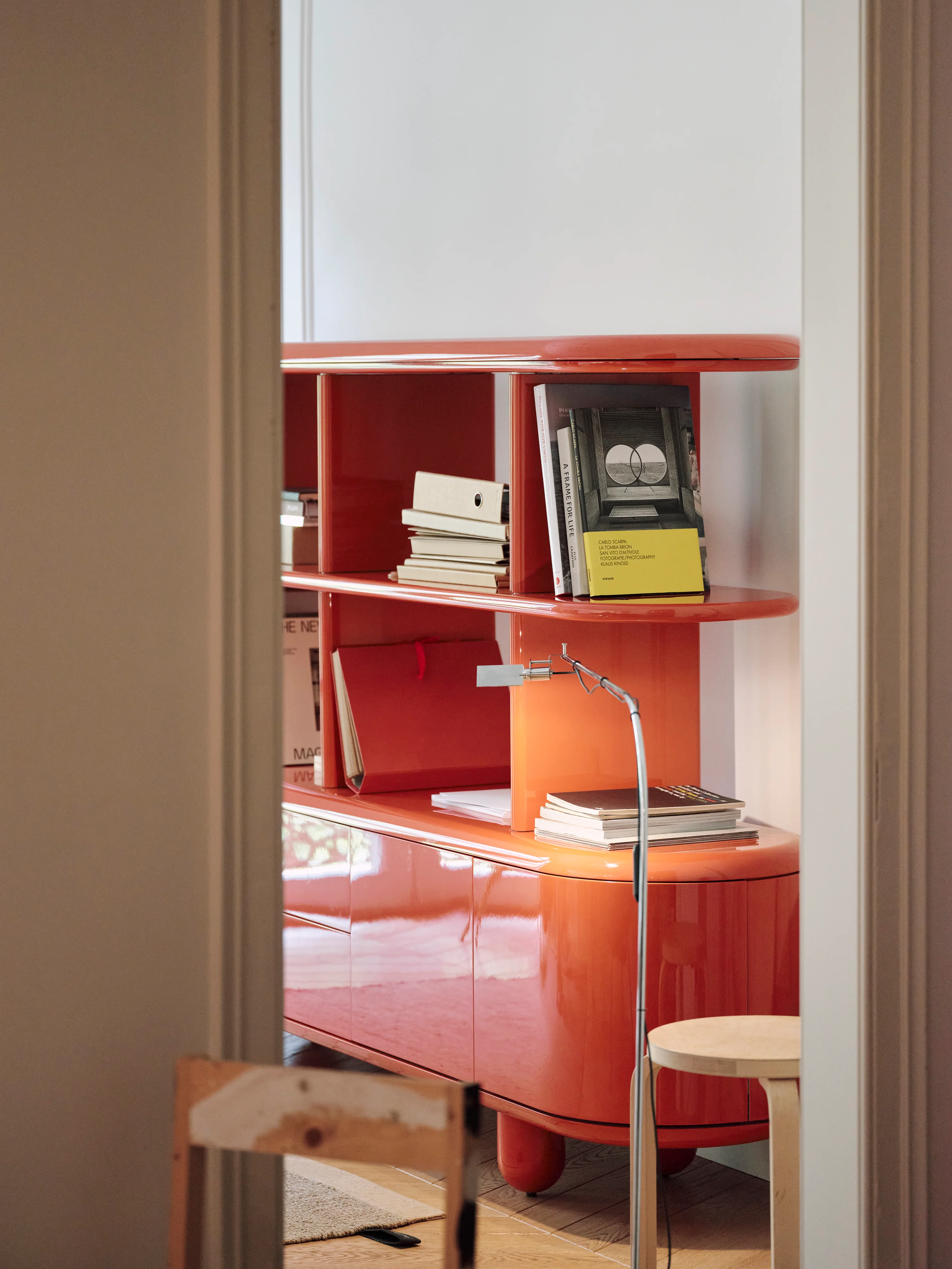 Explorer Shelving System - 4 Doors with 2 Drawers - Image 10