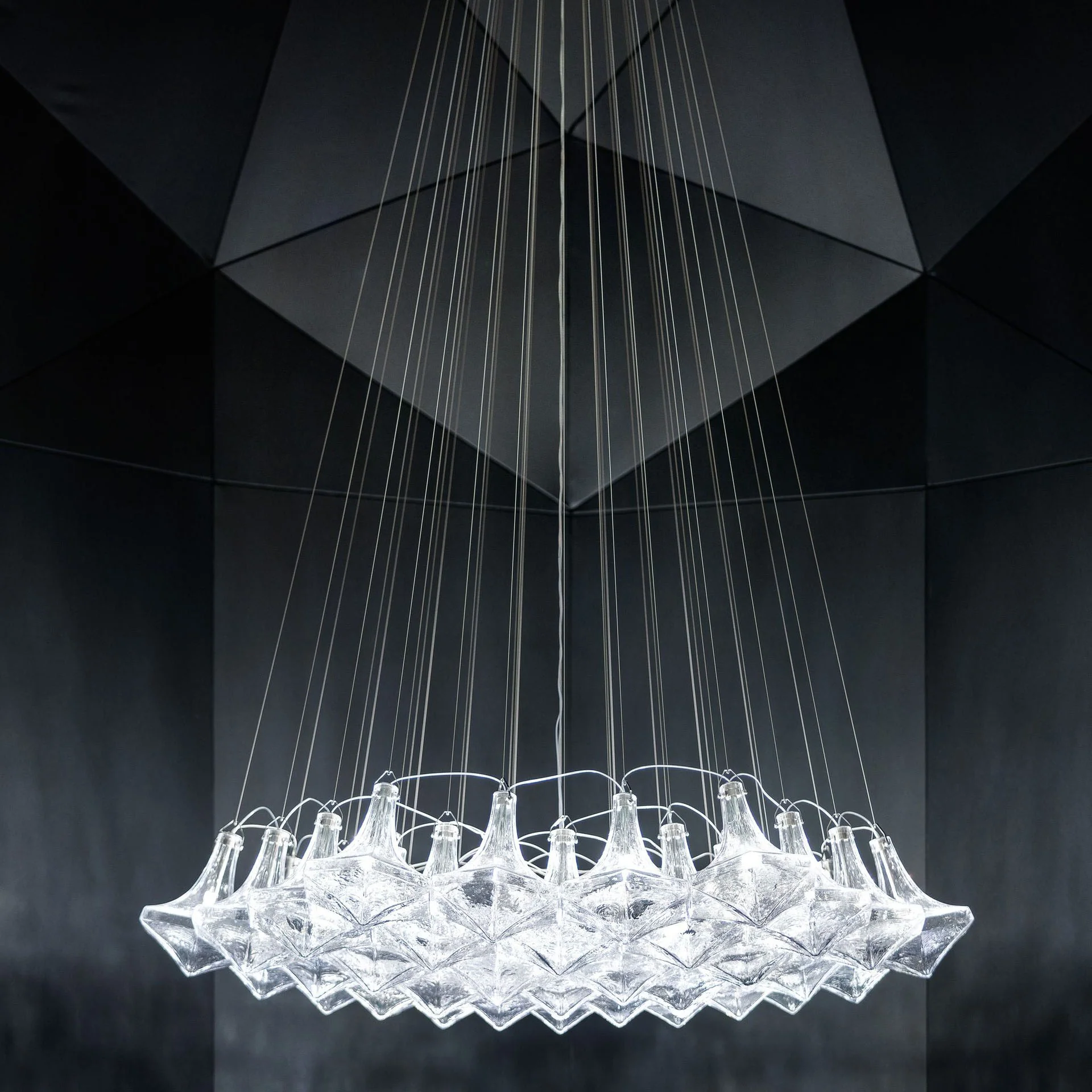 Facet Sculpture Cluster Pendant Light - Image 12