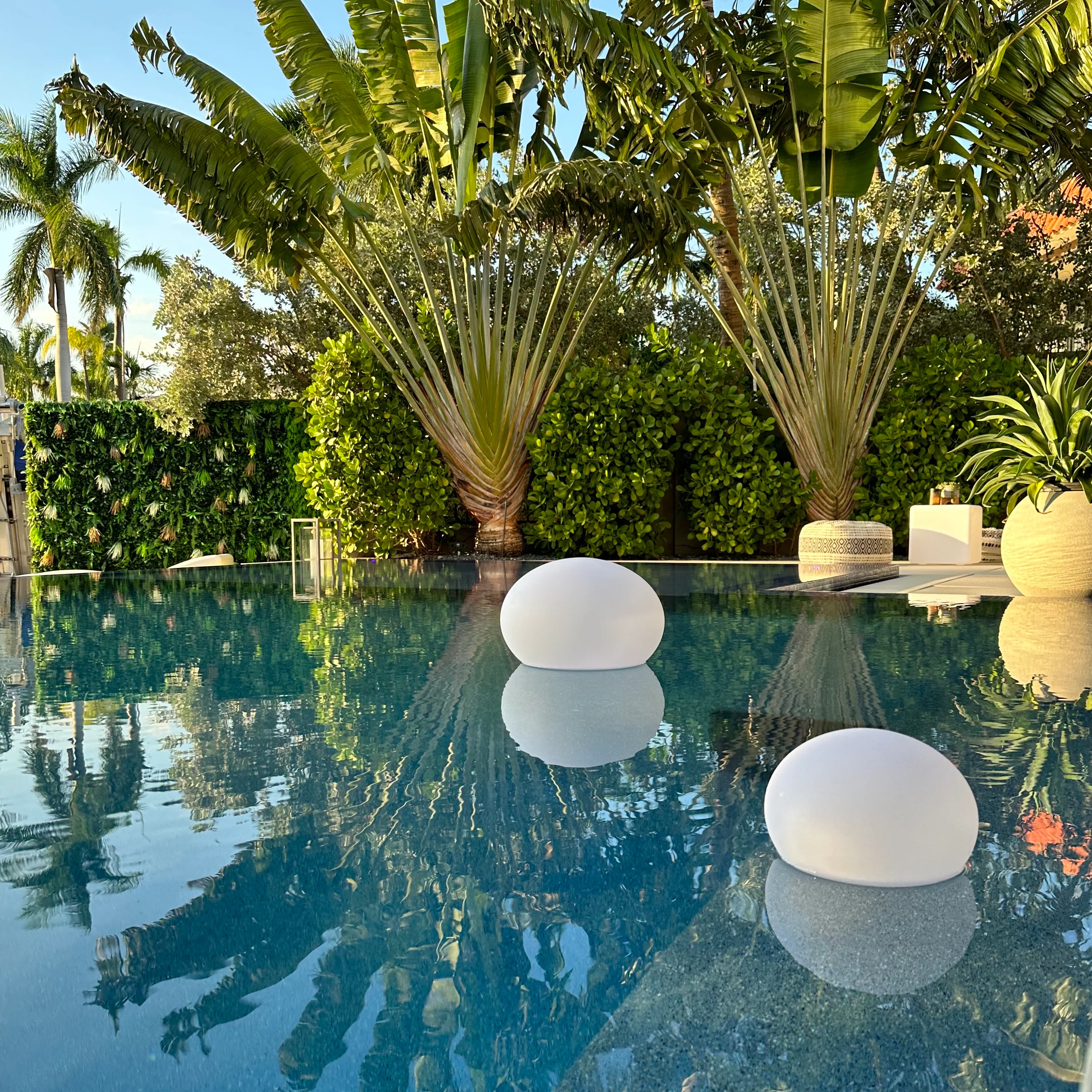 Flatball Outdoor Bluetooth LED Lamp - Image 10