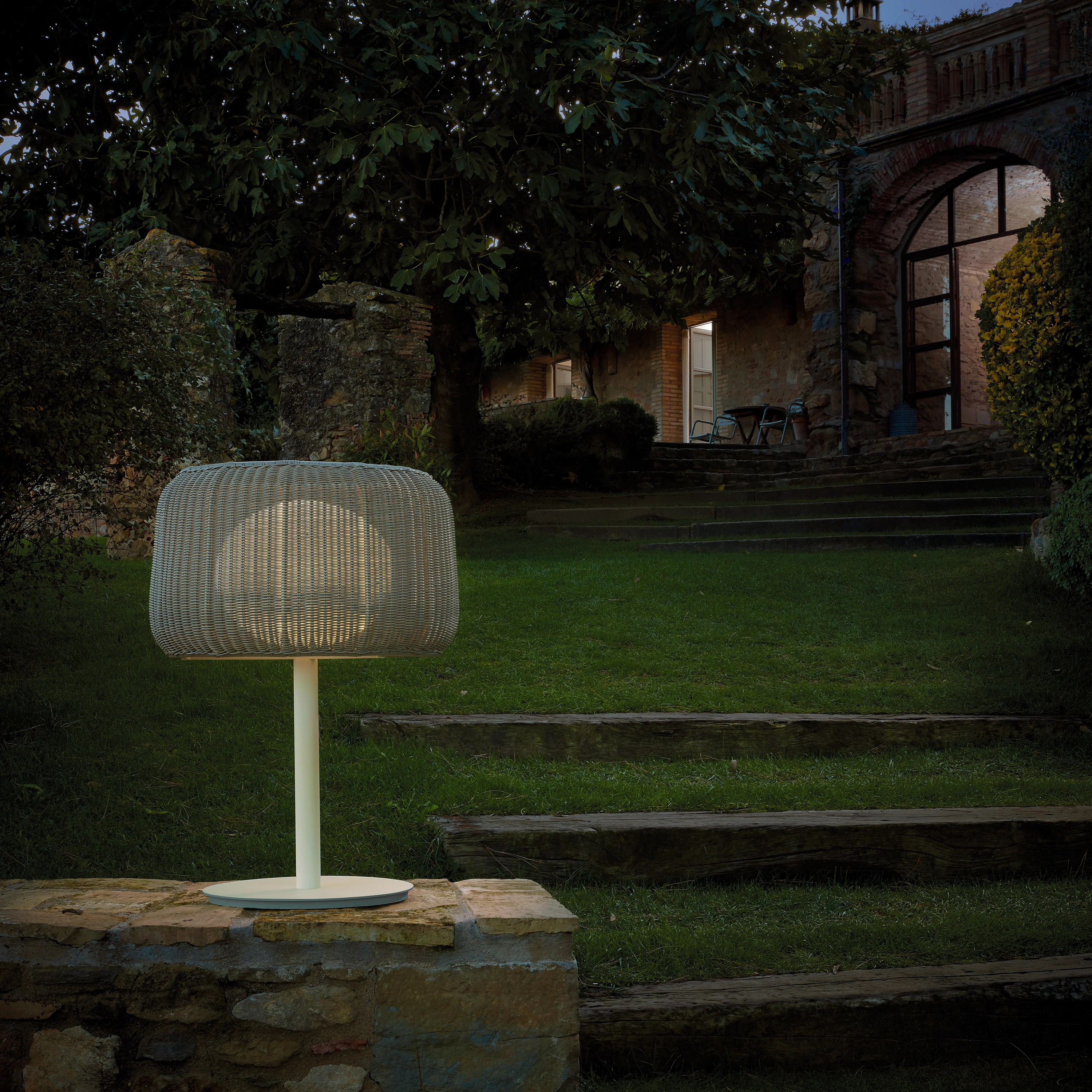 Fora Outdoor Table Lamp - Image 4