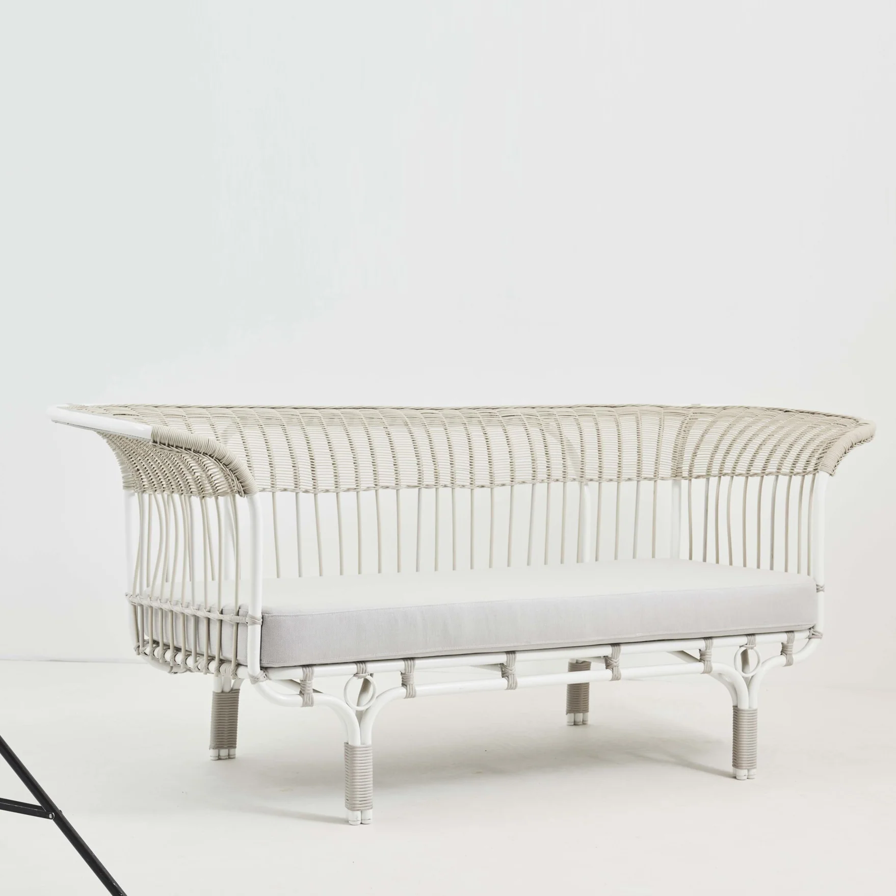 Franco Albini Belladonna Outdoor Sofa - Image 8