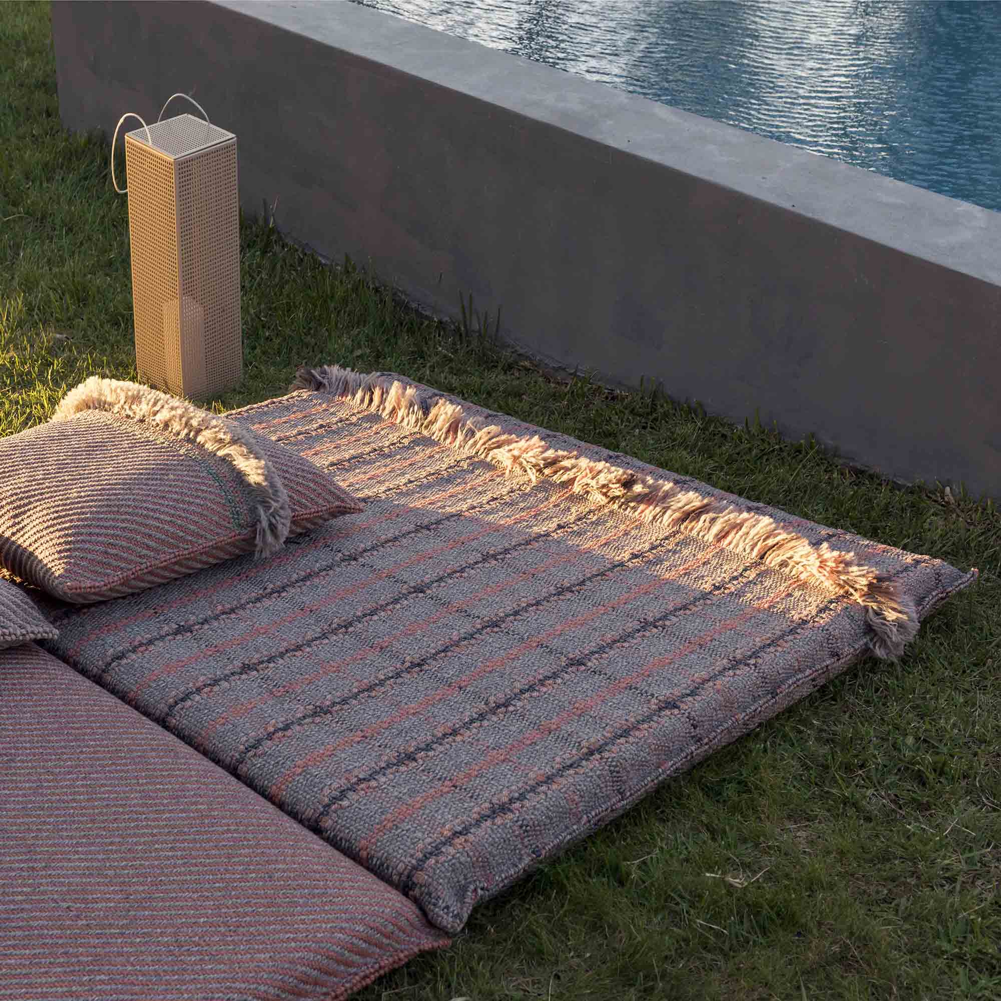 Garden Layers Big Outdoor Tartan Mattress - Image 2