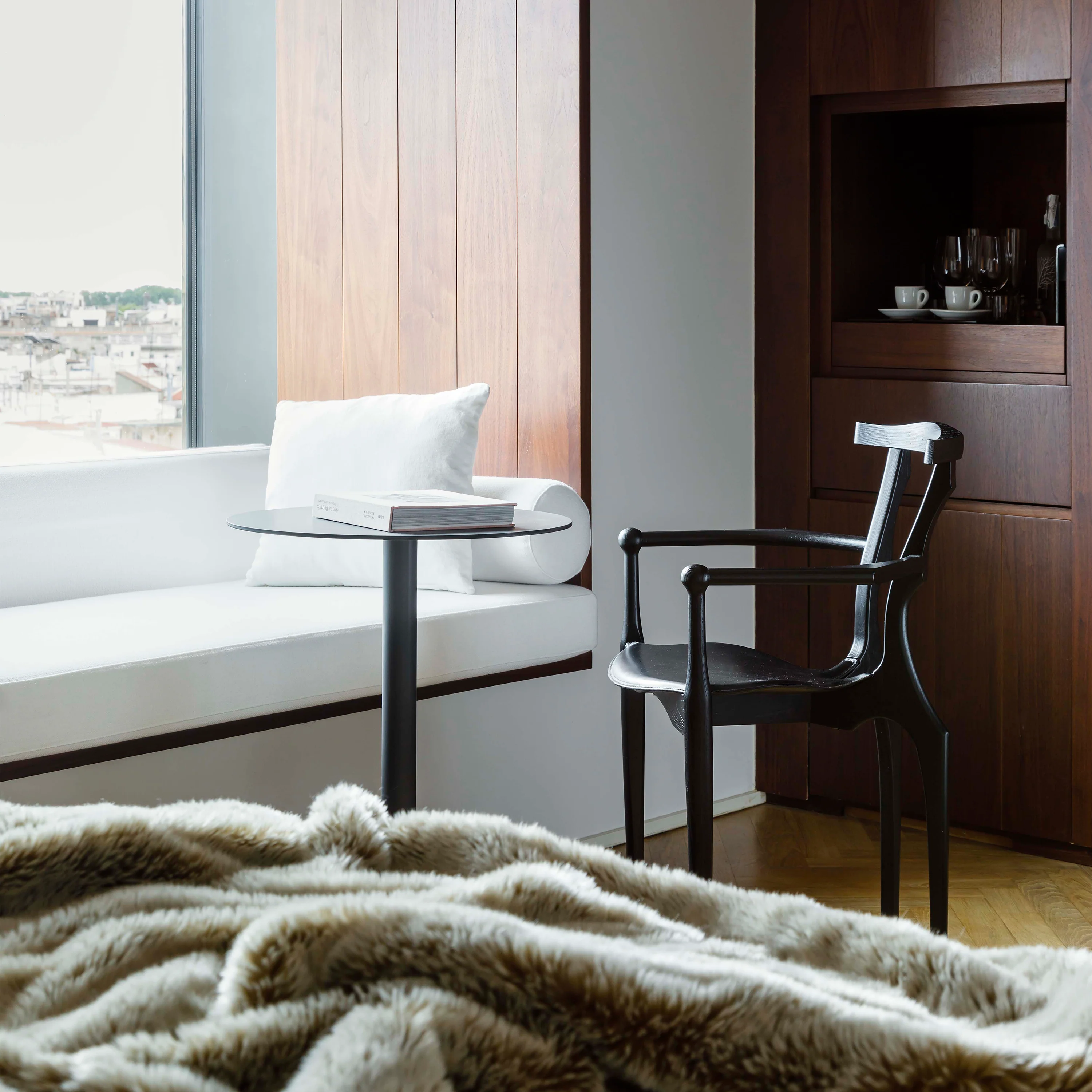 Gaulino Dining Armchair Set - Image 5