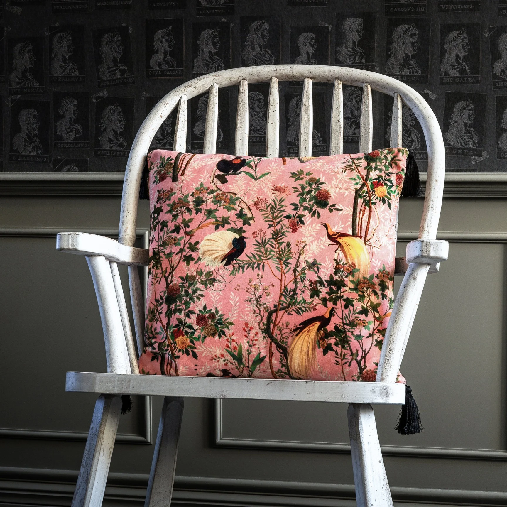Gemme Embroidery Pillow - Image 4