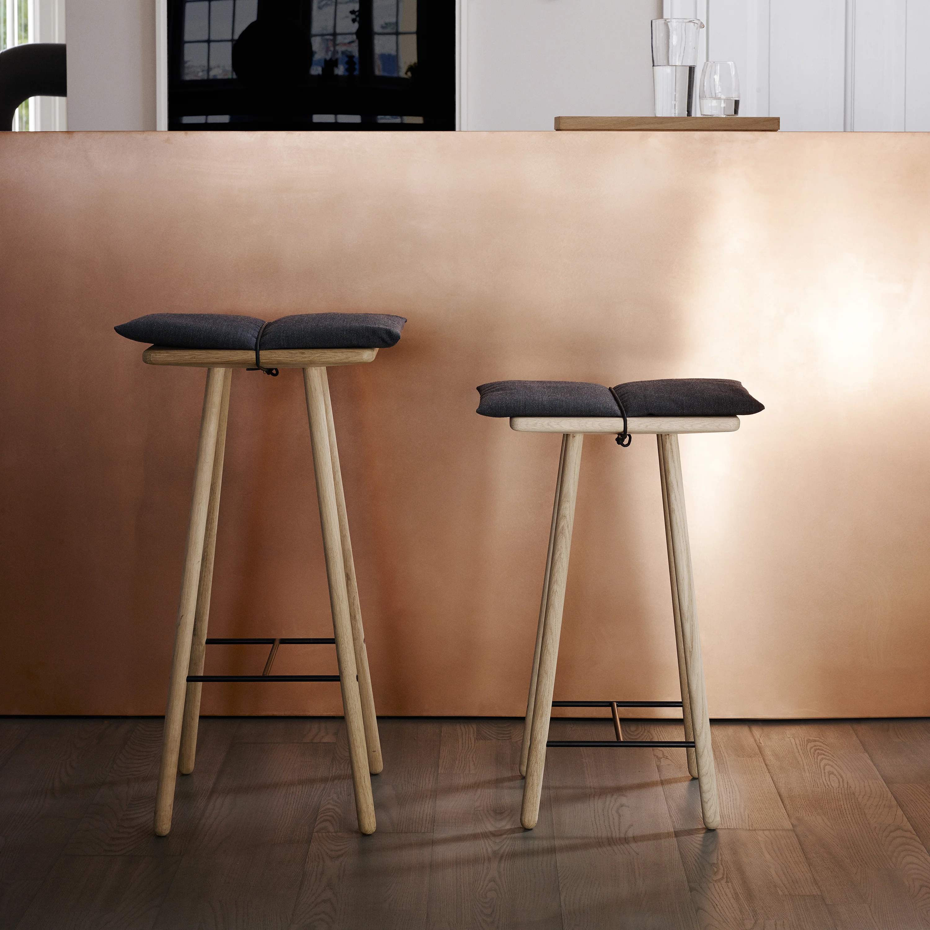 Georg Bar Stool - Image 4