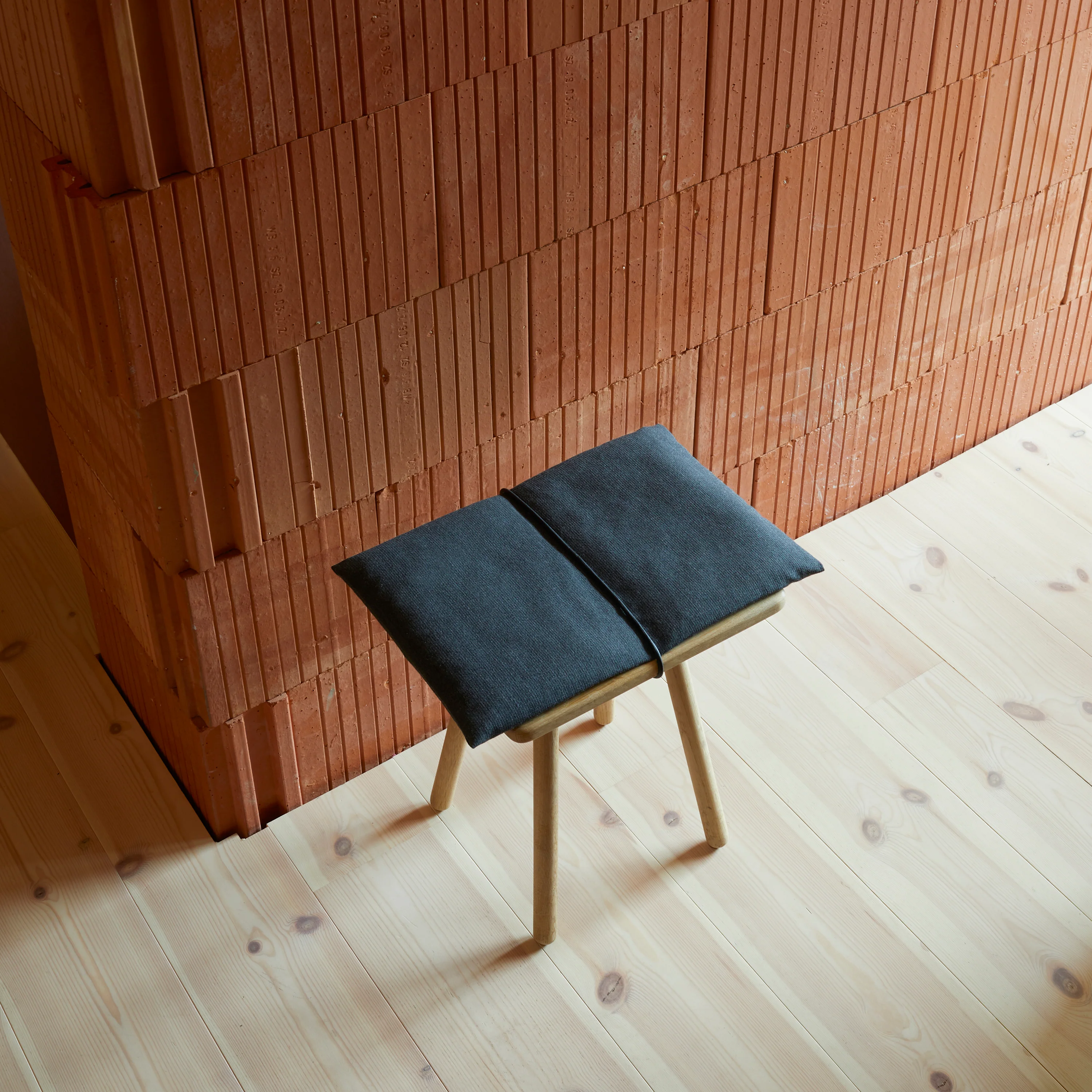 Georg Stool - Image 9