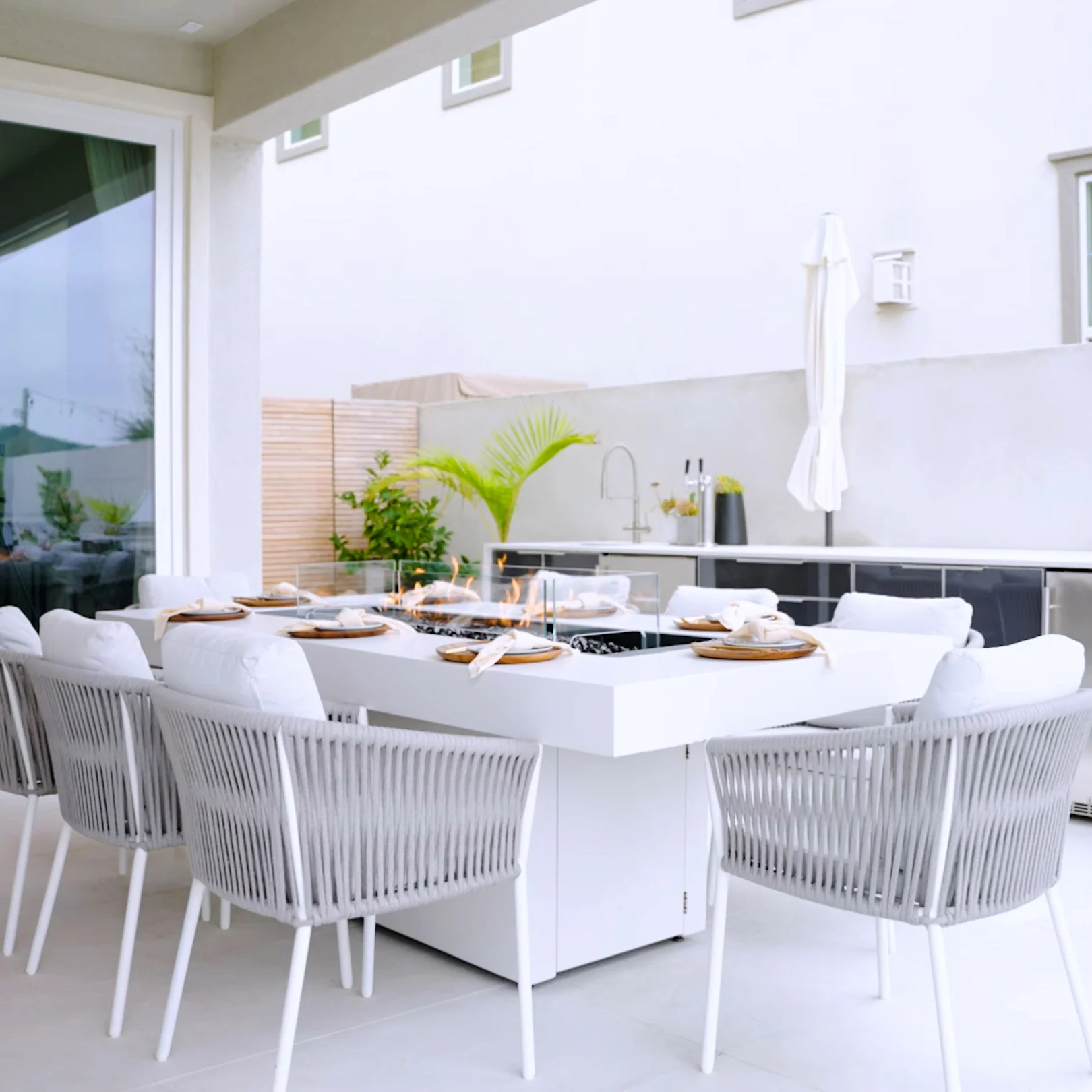 Gin 90 Outdoor Dining Fire Table Set - Image 41