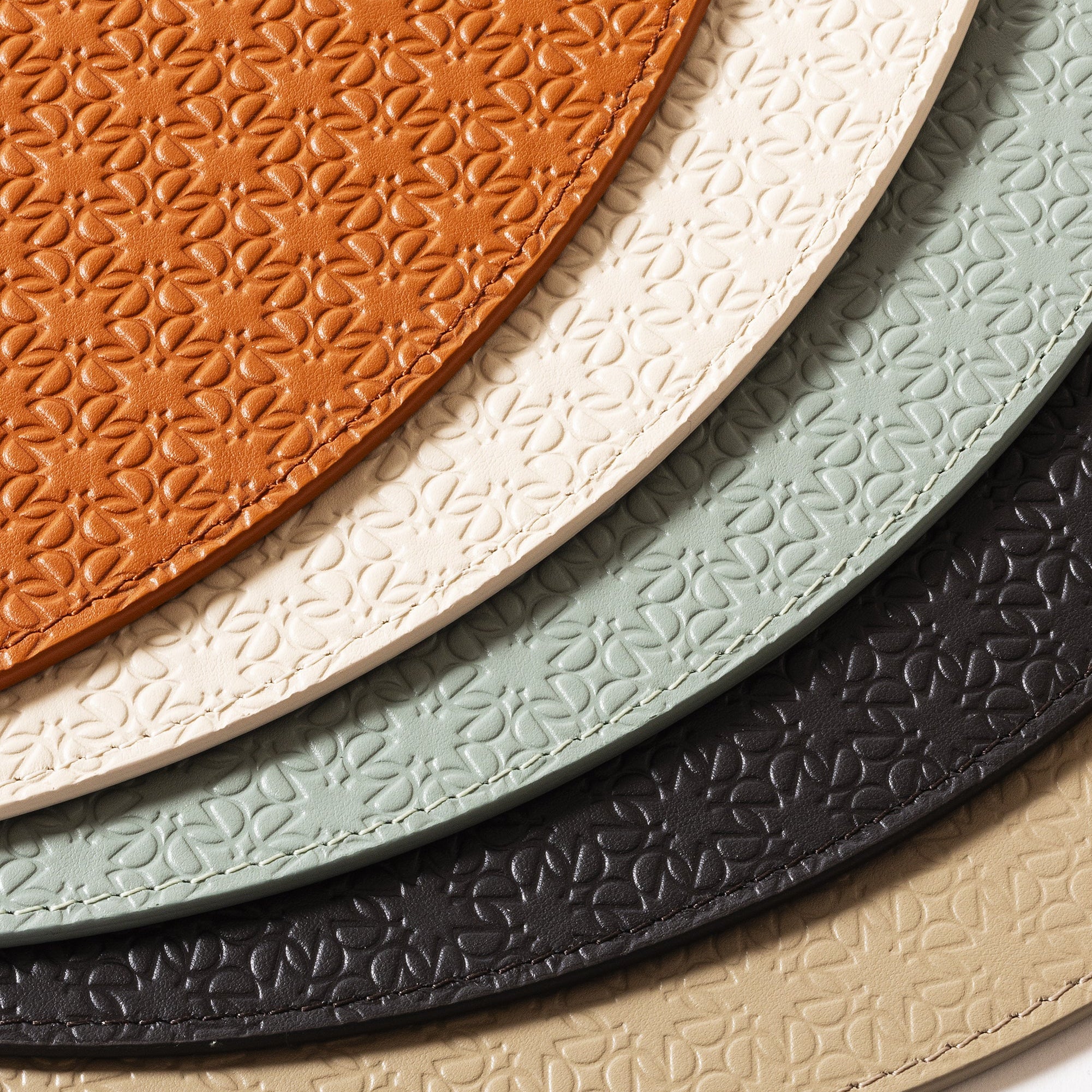 Giobagnara x Elie Saab Monogram Placemat - Image 8