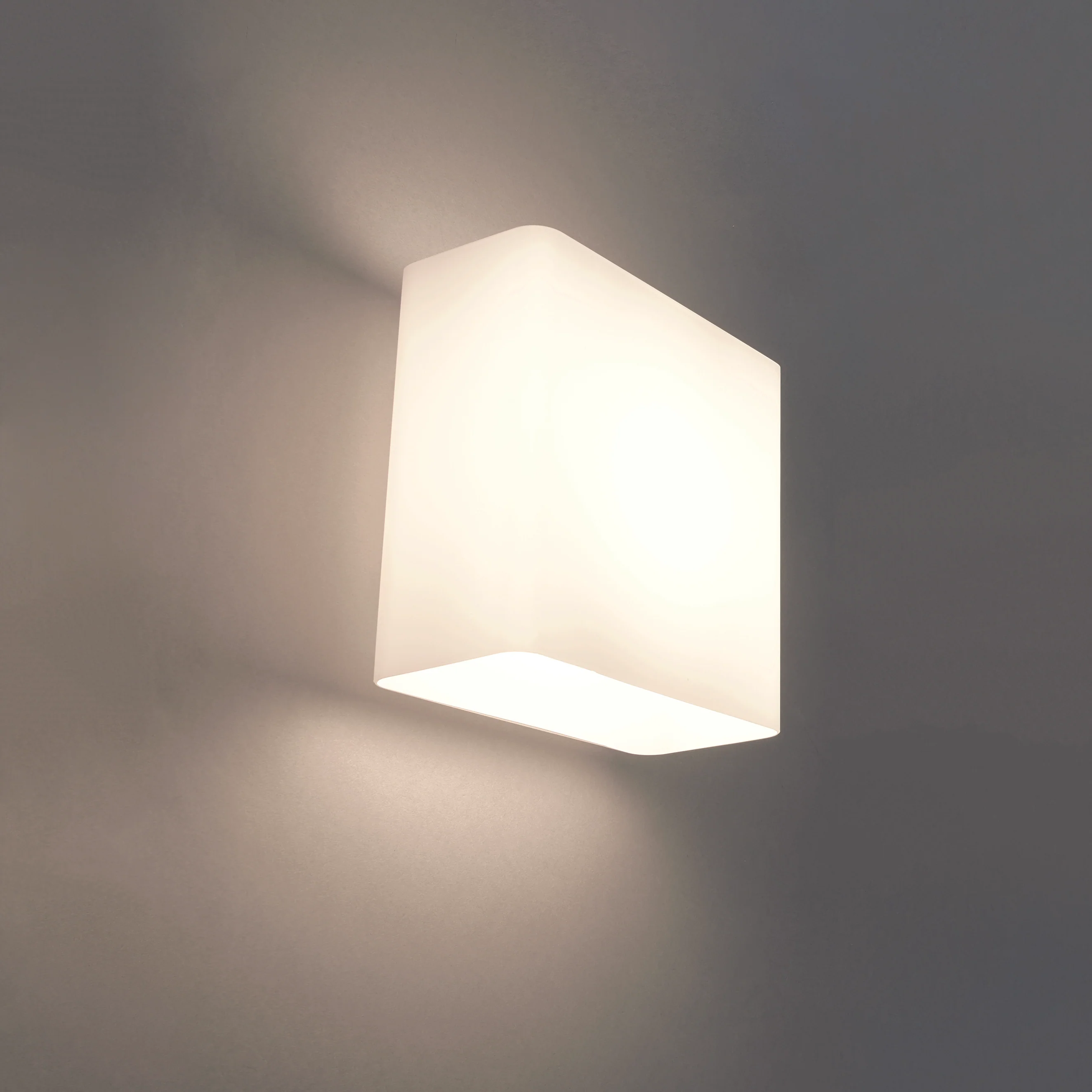 Glaz LED Wall Sconce - Image 4
