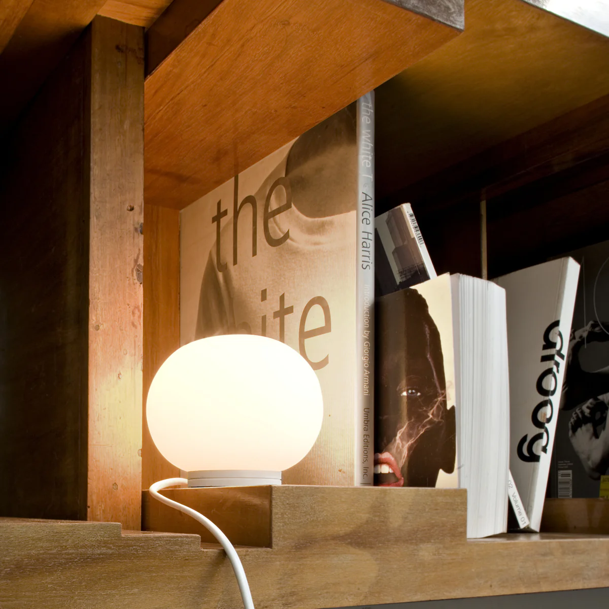 Glo-Ball Table Lamp - Image 5