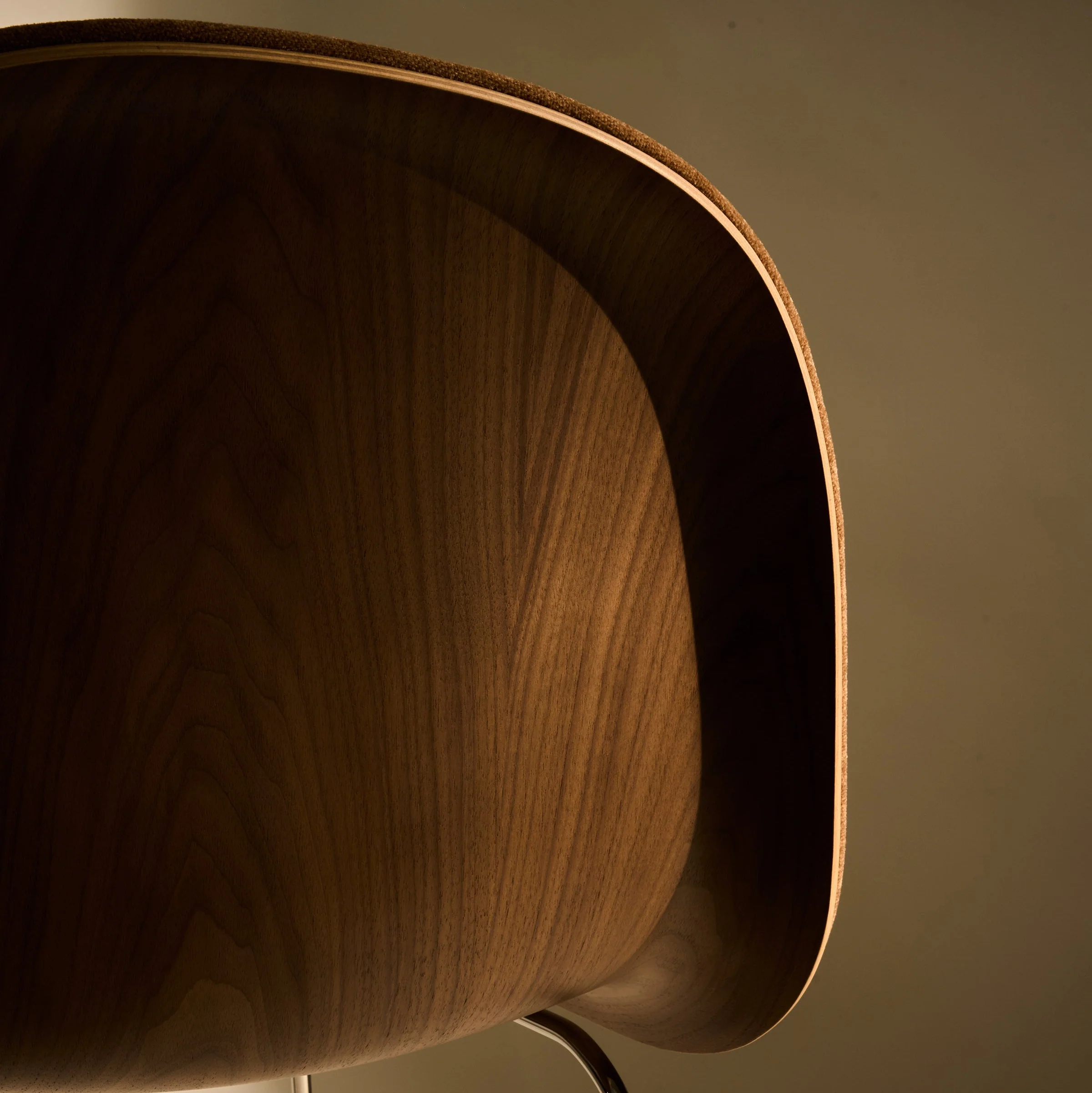 GUBI 3D Veneer Front Upholstered Dining Chair - Image 10