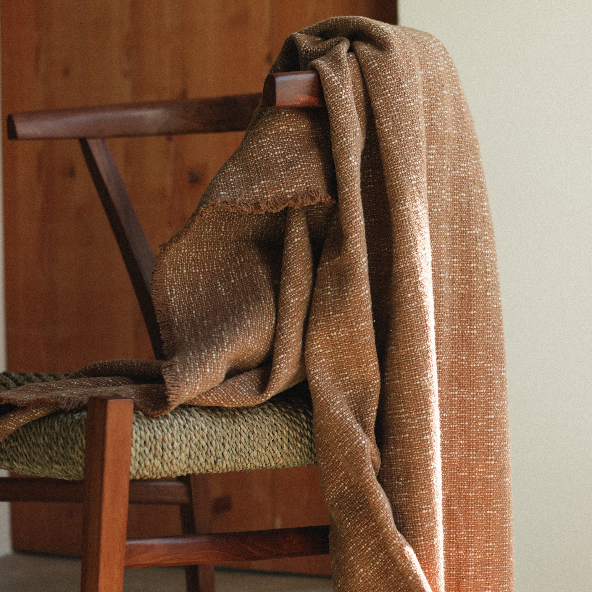 Handloom Throw Blanket - Image 2
