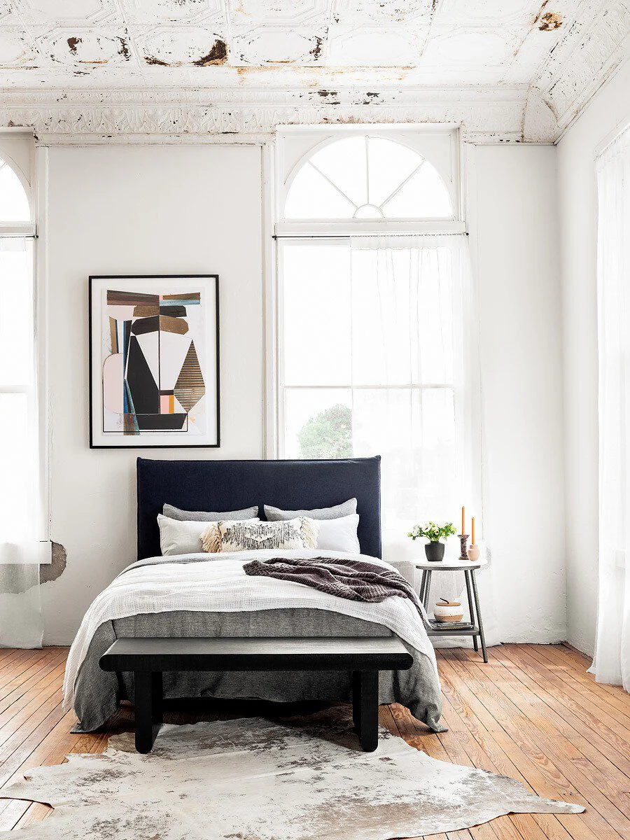 Harland Modern Cowhide Rug - Image 4