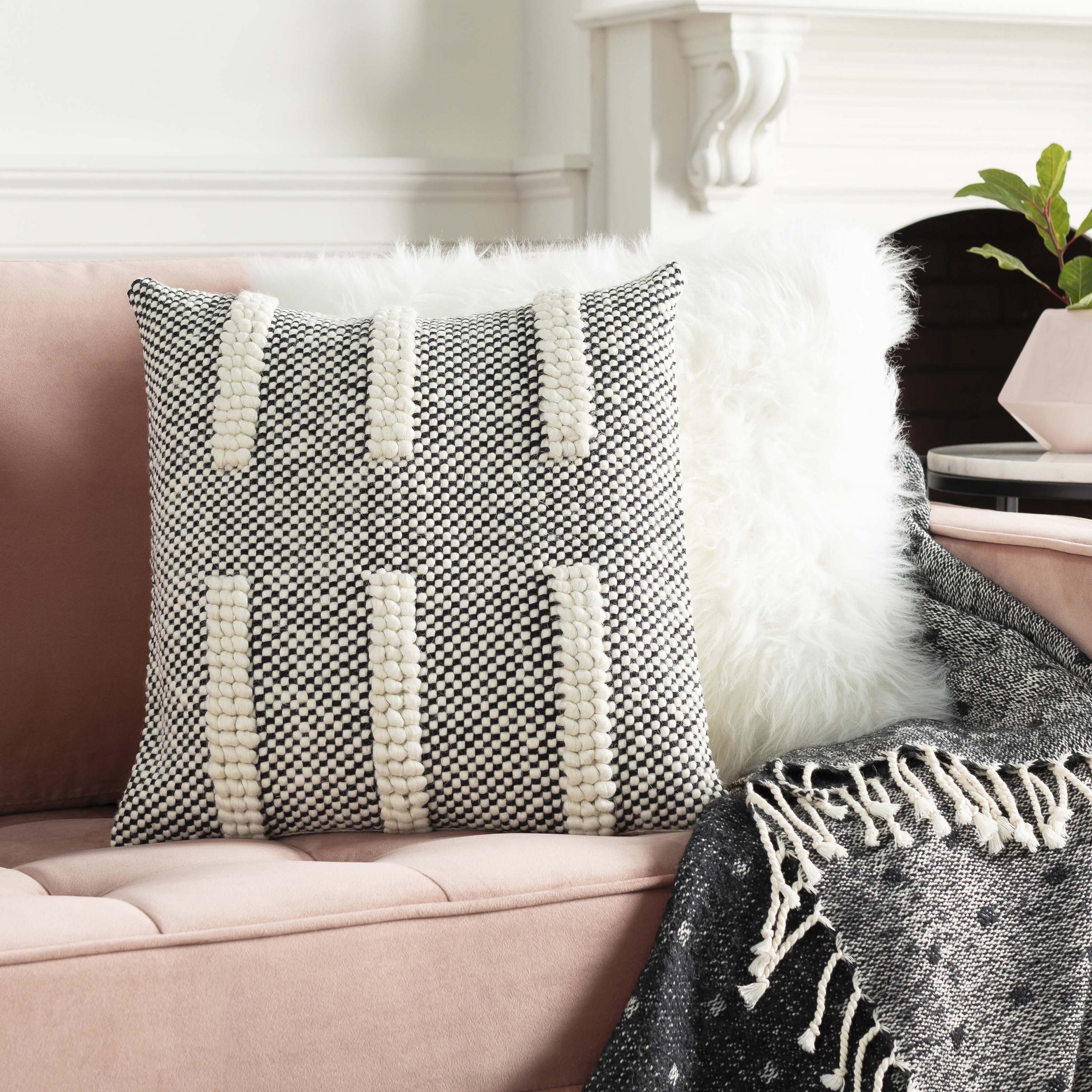 Harlow Pillow - Image 5