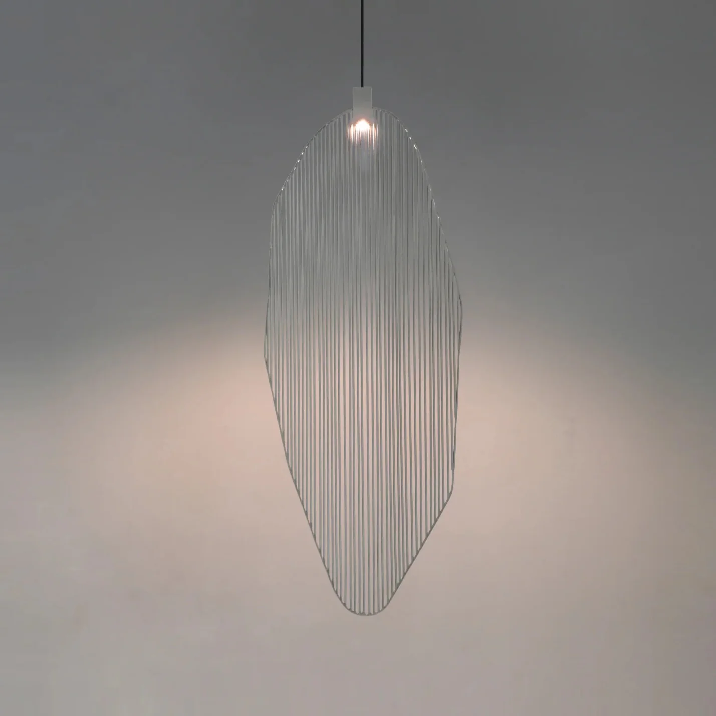 Harpe Single Pendant Light with Disc - Image 4