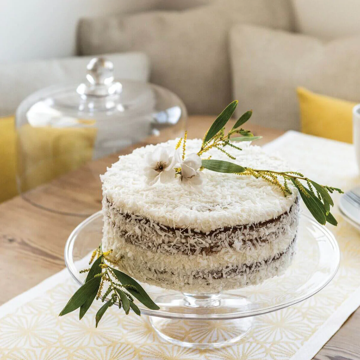 Hartland Cakeplate with Dome - Image 7