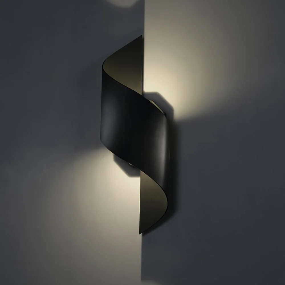 Helix Indoor / Outdoor Wall Light - Image 4