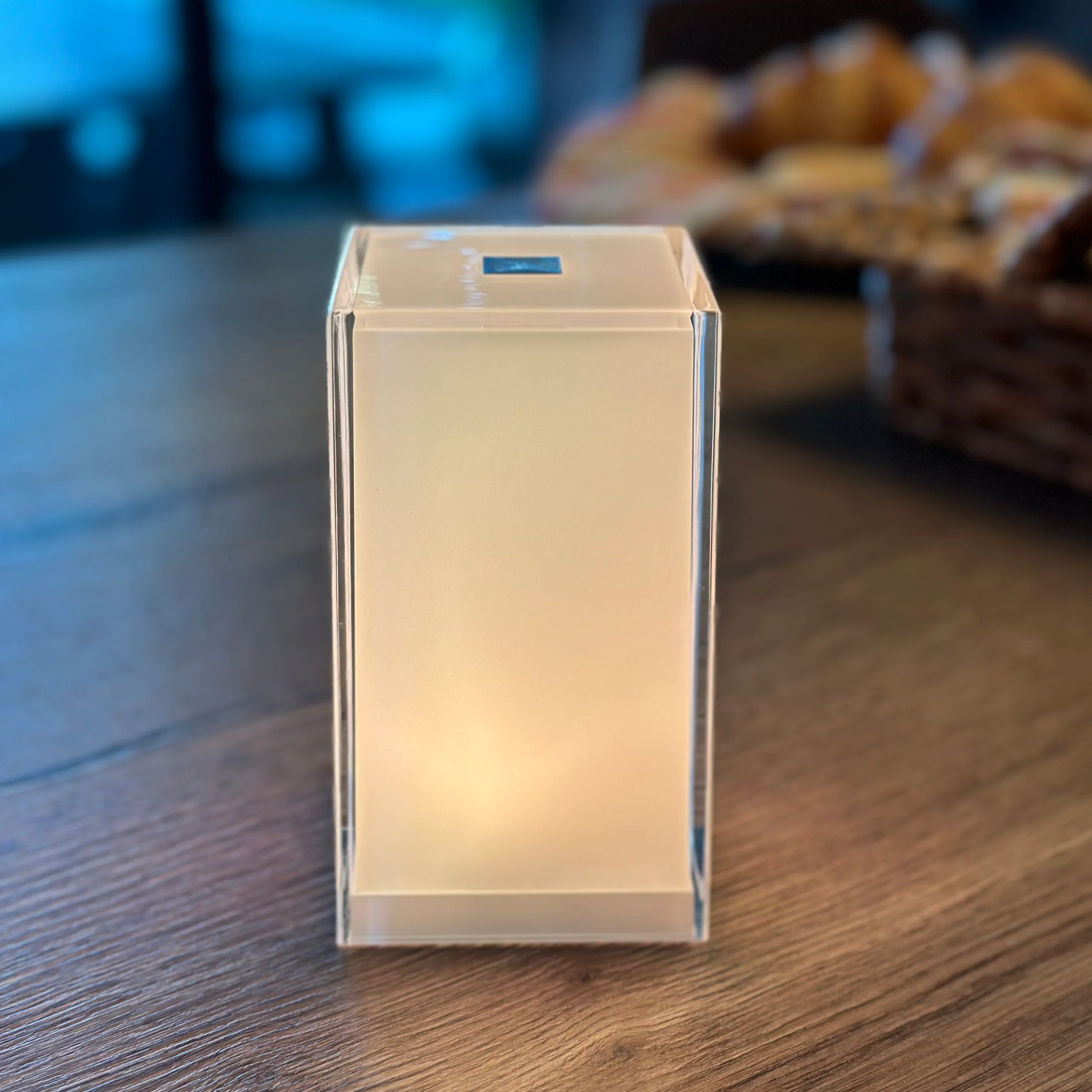 Hokare Cub Bluetooth LED Table Lamp - Image 5
