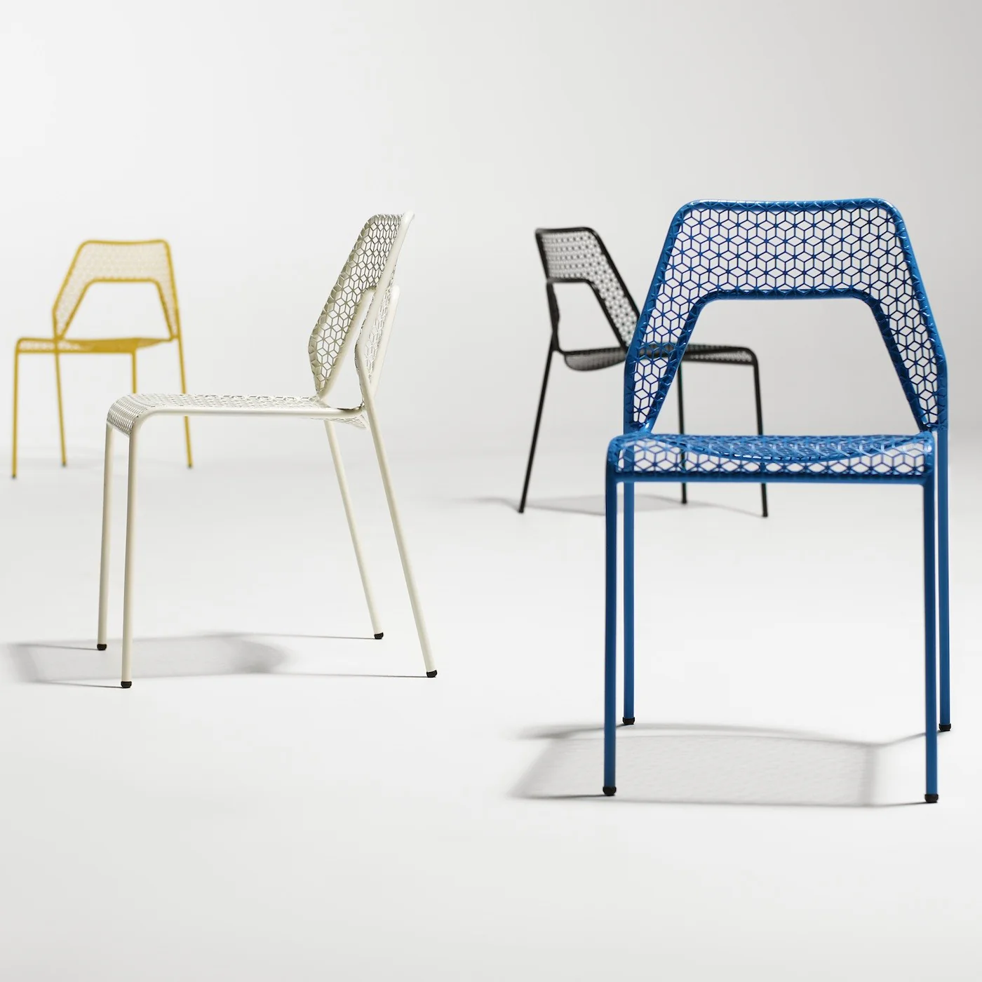 Hot Mesh Outdoor Chair - Image 14