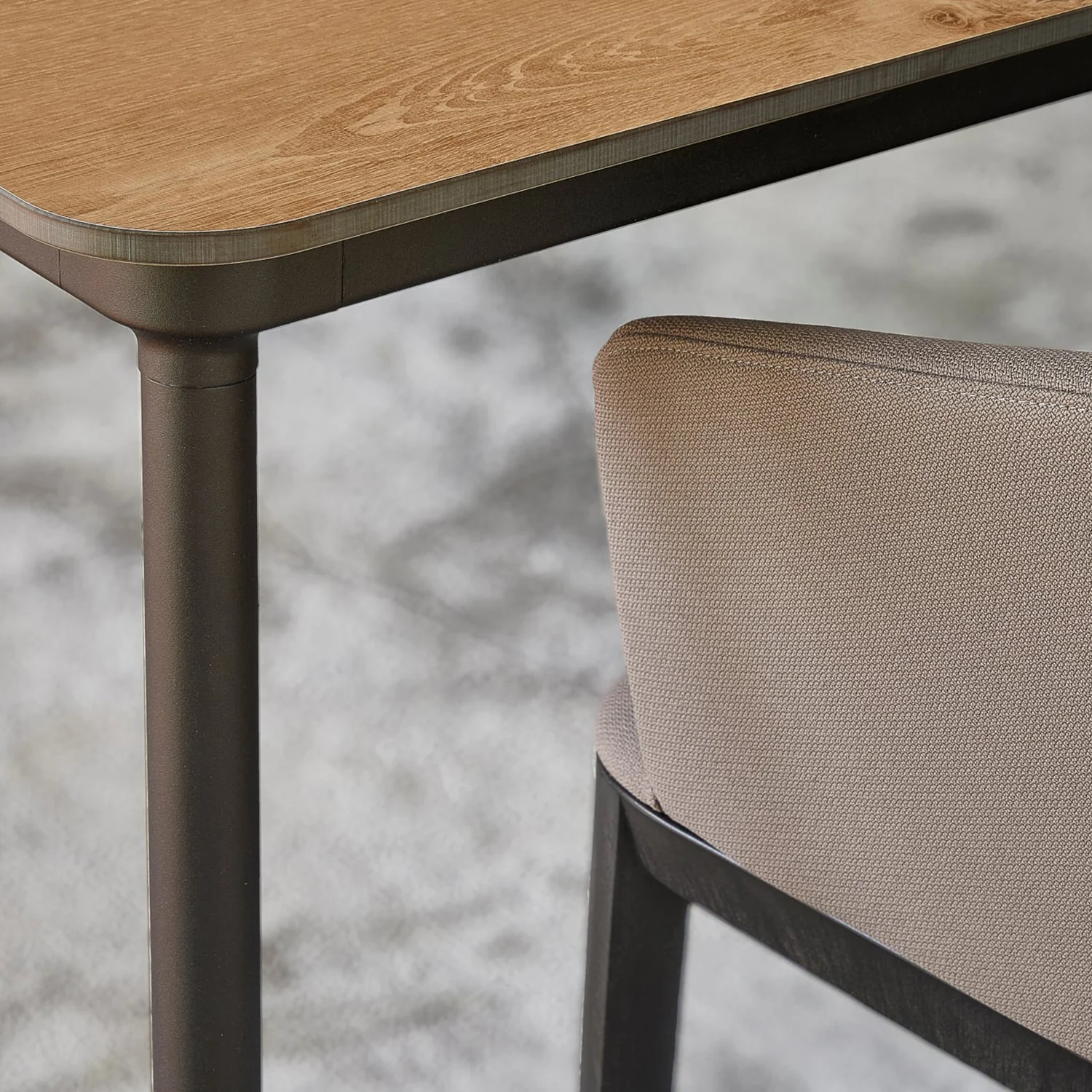 Hub Rectangular Dining Table - Image 3