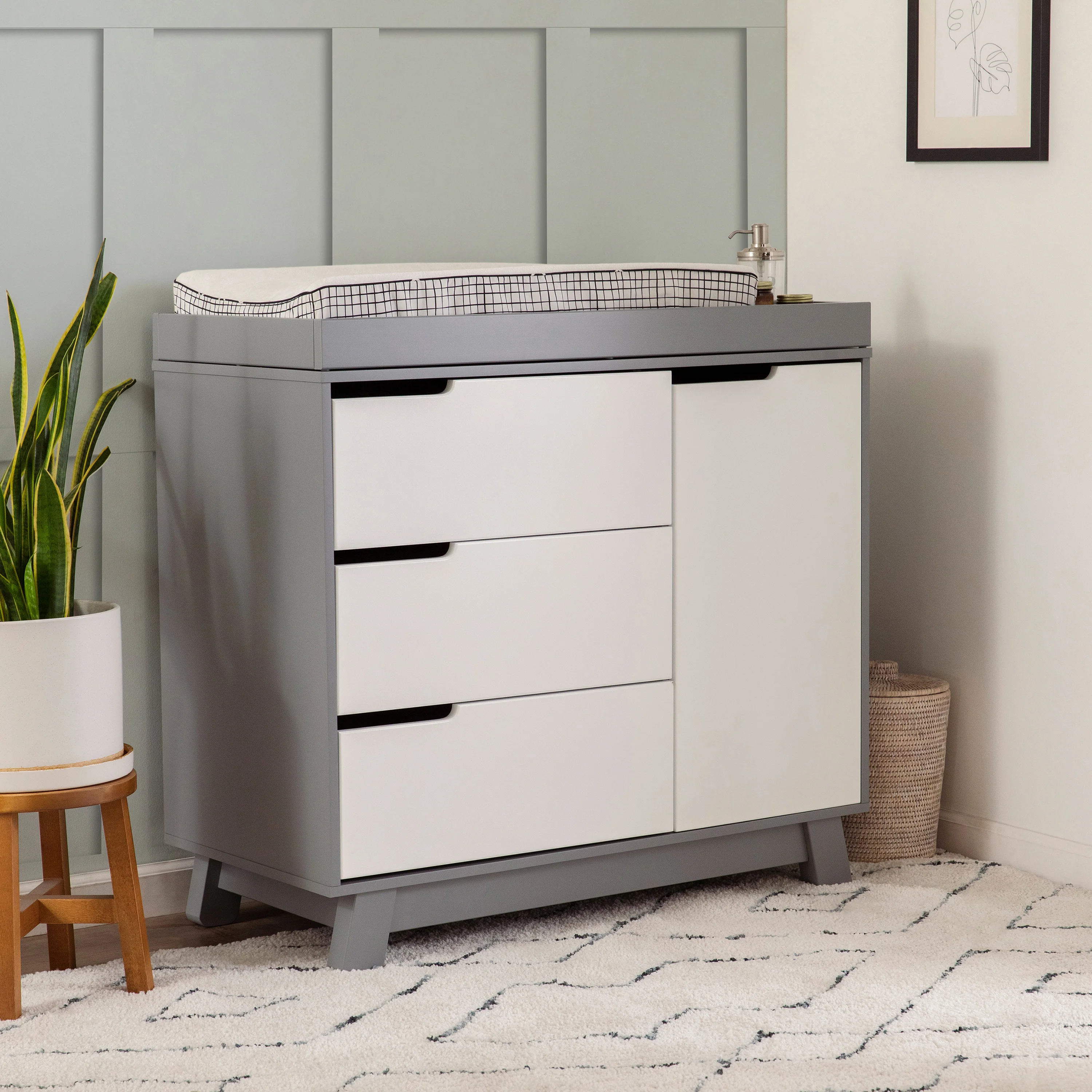 Hudson 3-Drawer Changer Dresser with Changing Tray - Image 27