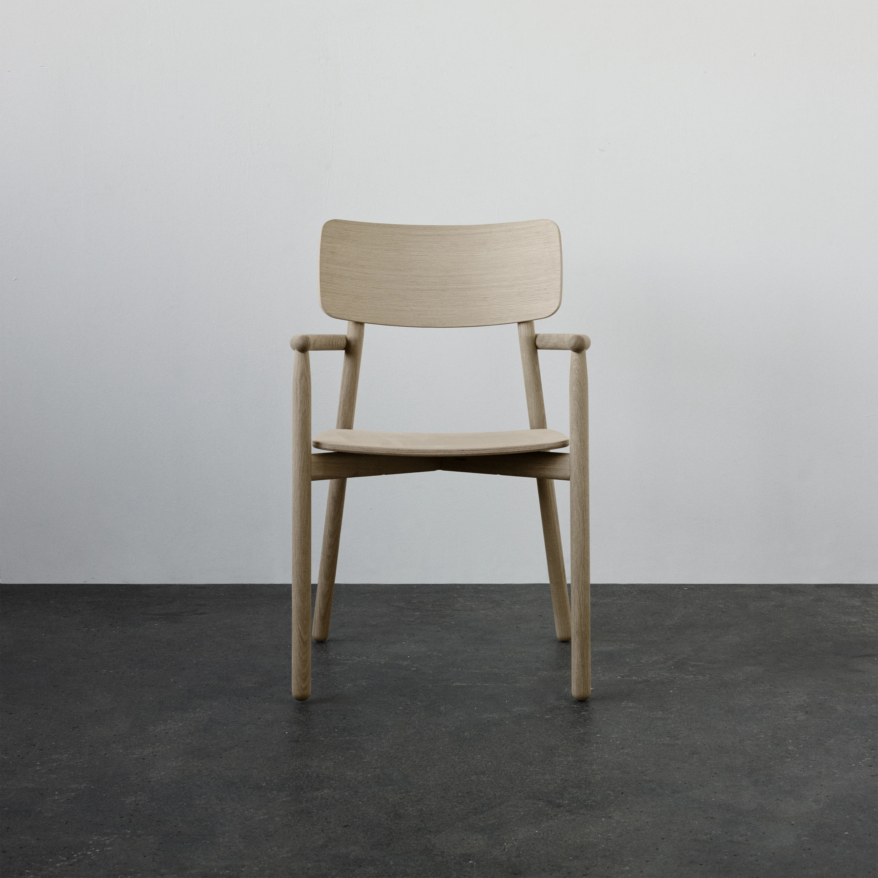 Hven Armchair - Image 8