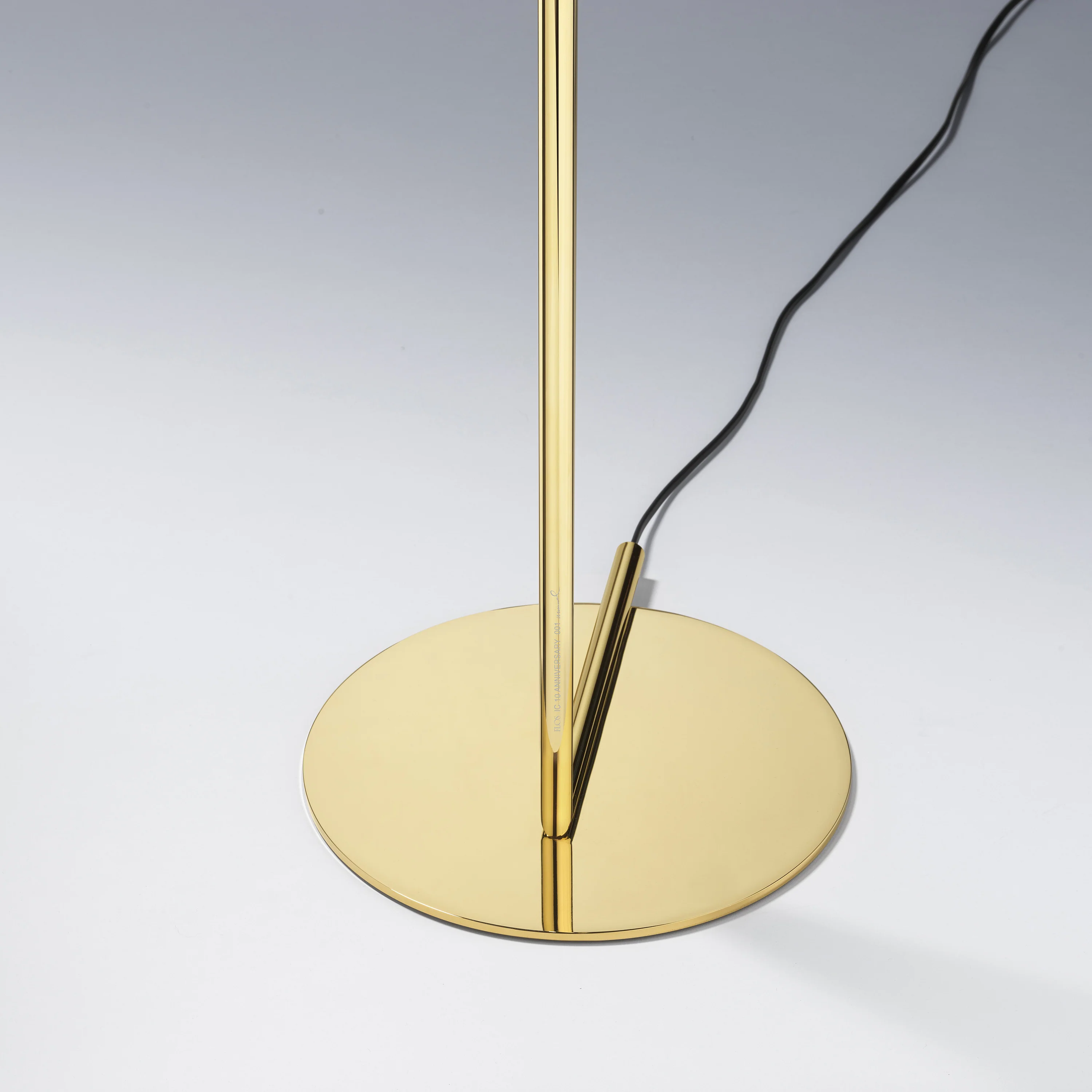 IC Lights Floor Lamp - Image 22