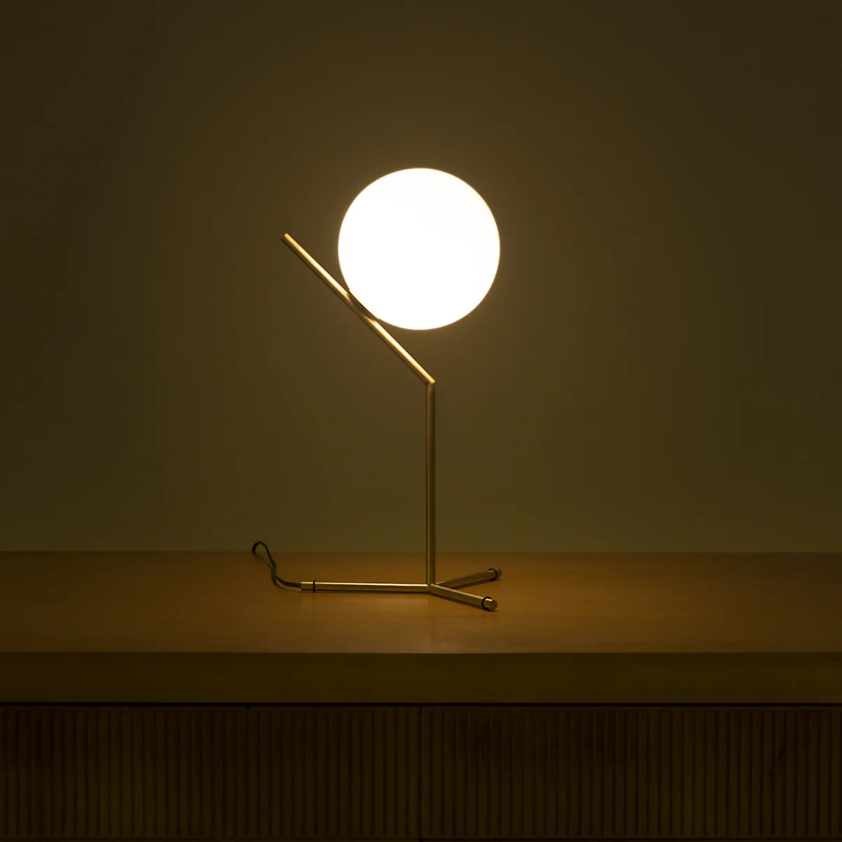IC Lights Table Lamp - Image 28