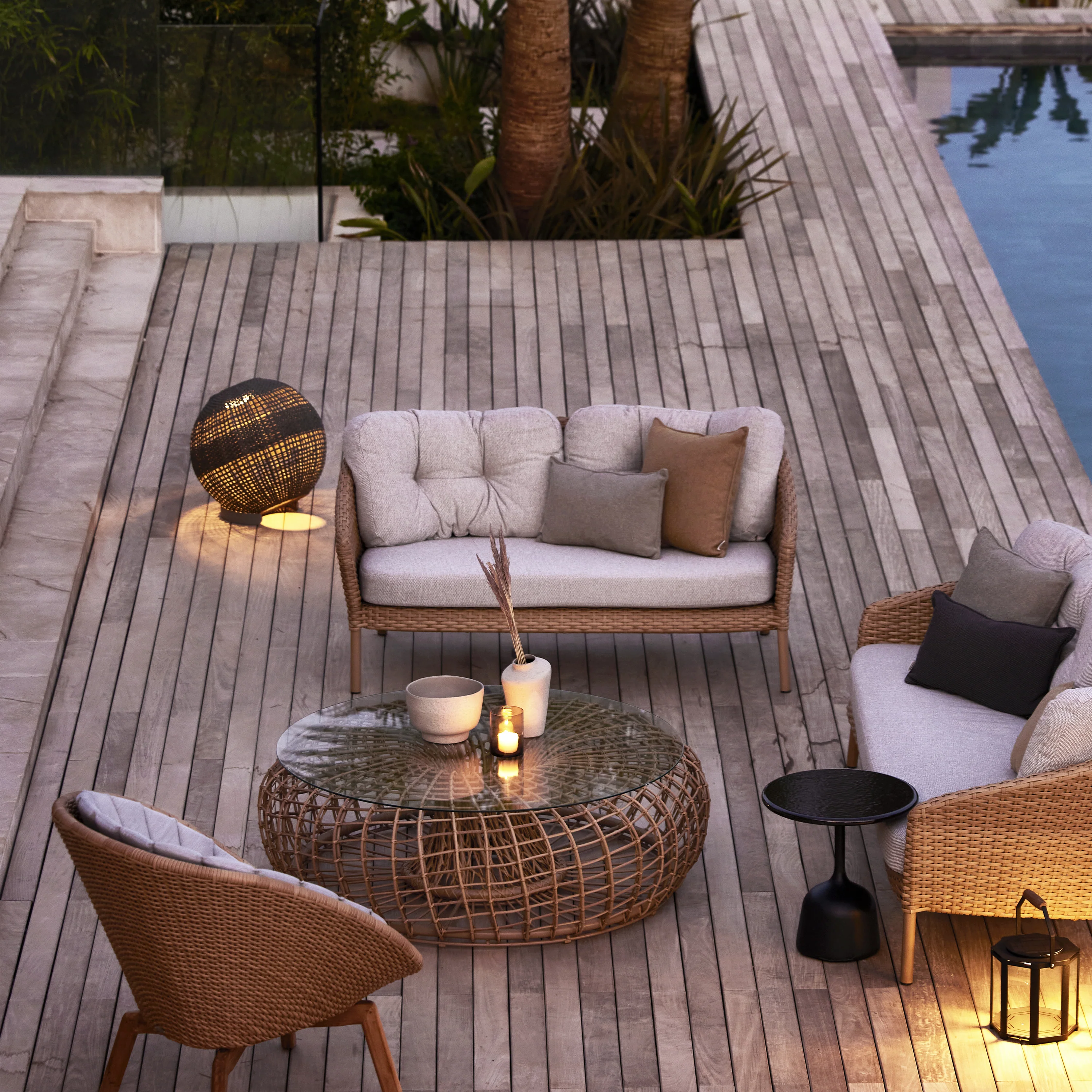 Illusion Outdoor Floor Lamp - Image 5