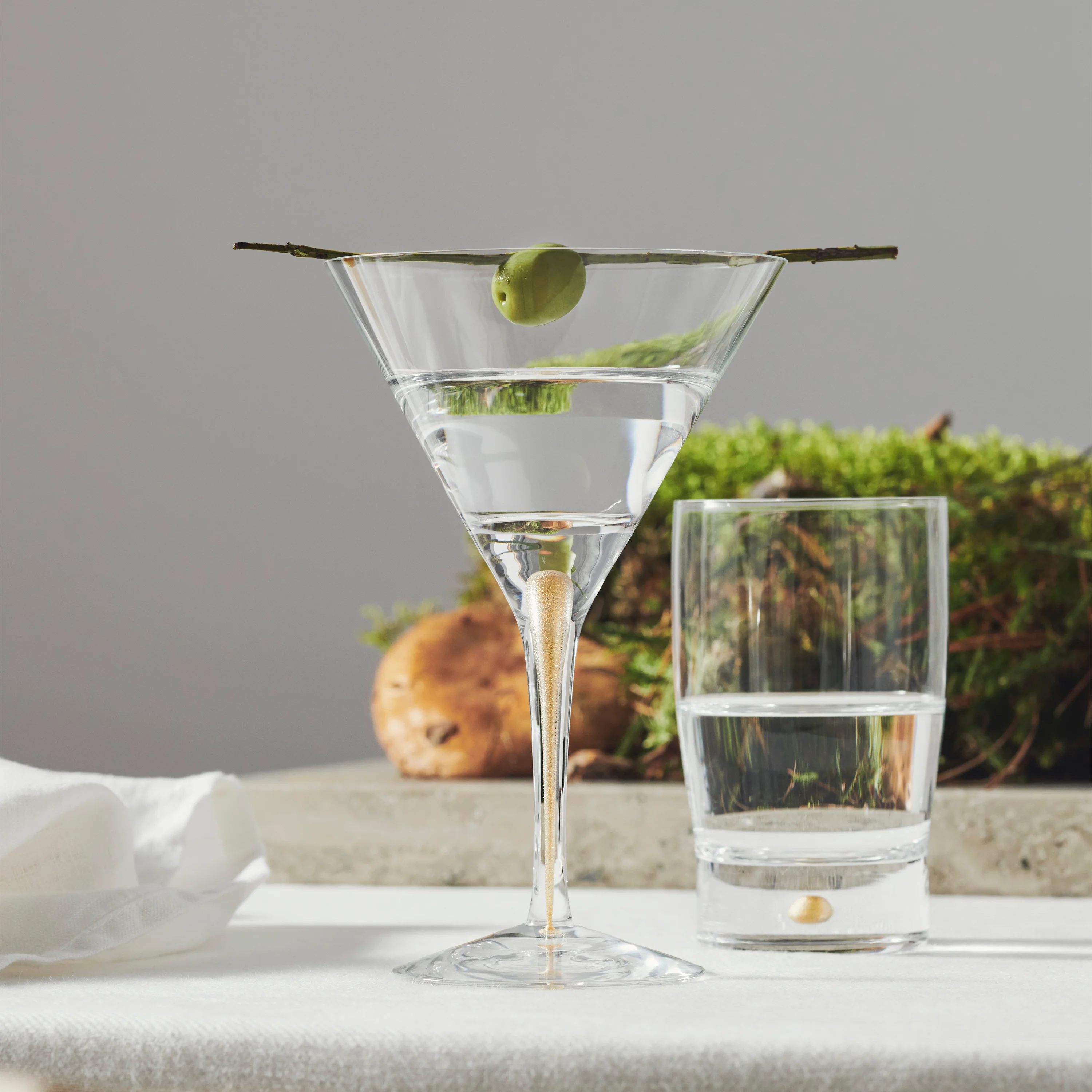 Intermezzo Gold Martini Glass (Set of 2) - Image 2