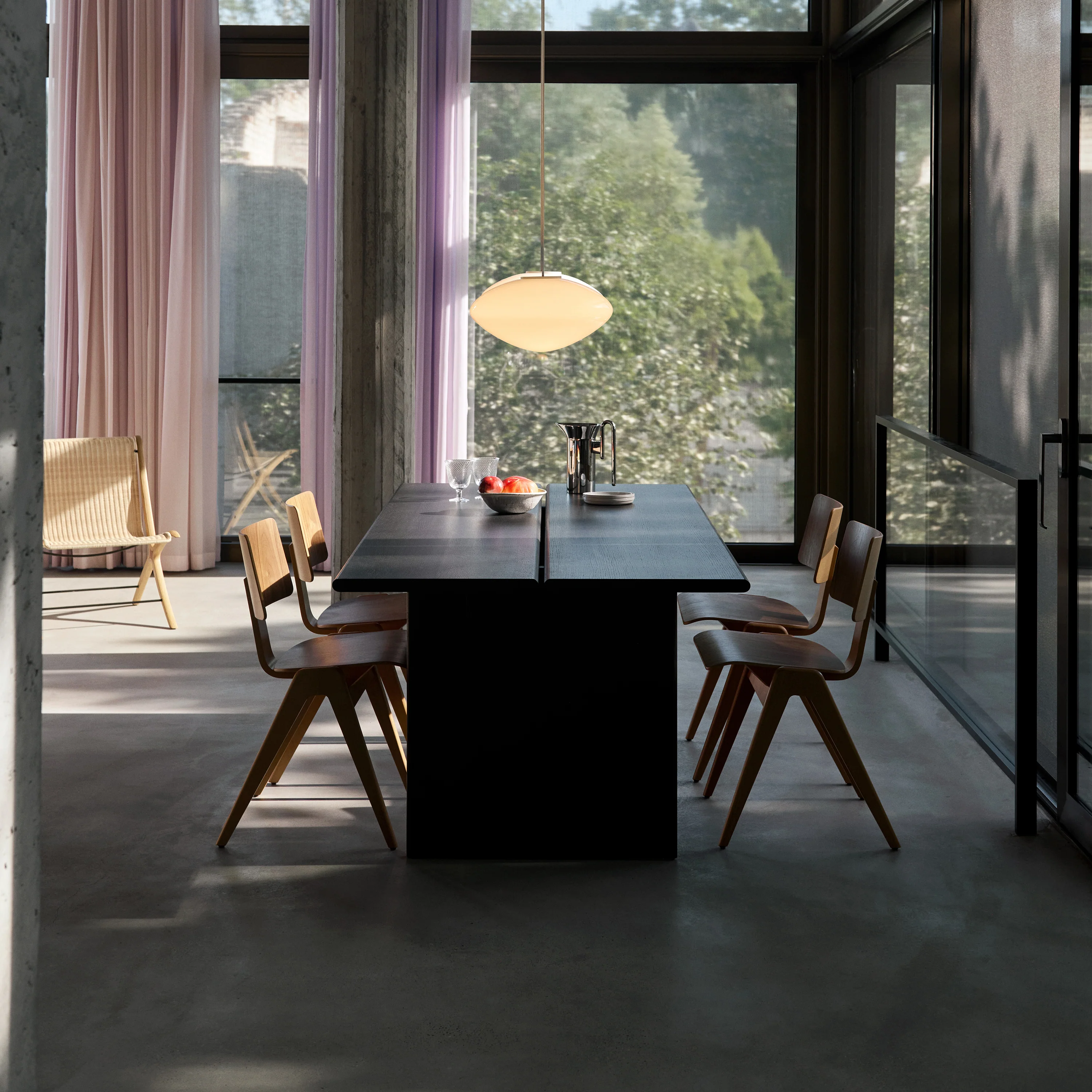 Ita Dining Table - Image 6