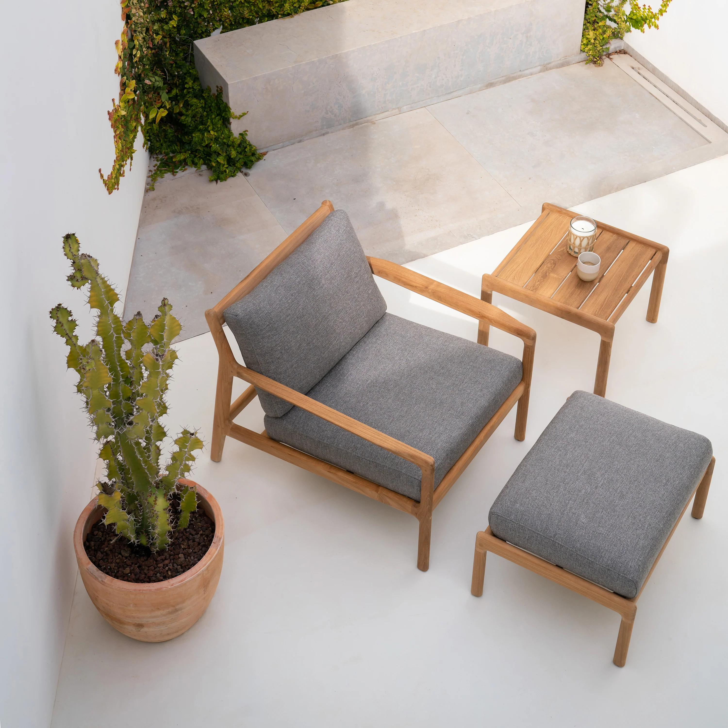 Jack Outdoor Lounge Chair and Ottoman - Image 29