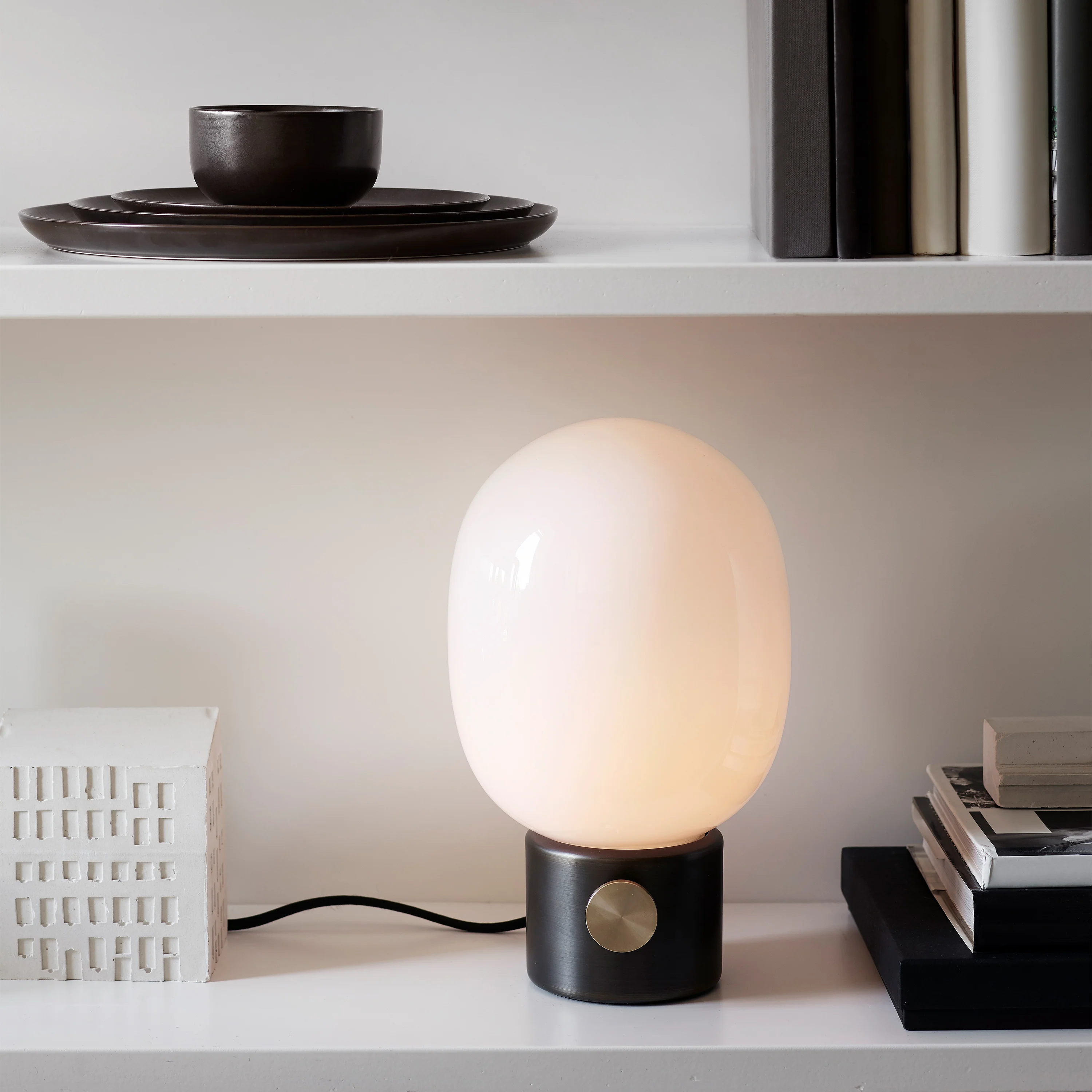 JWDA Marble Table Lamp - Image 19