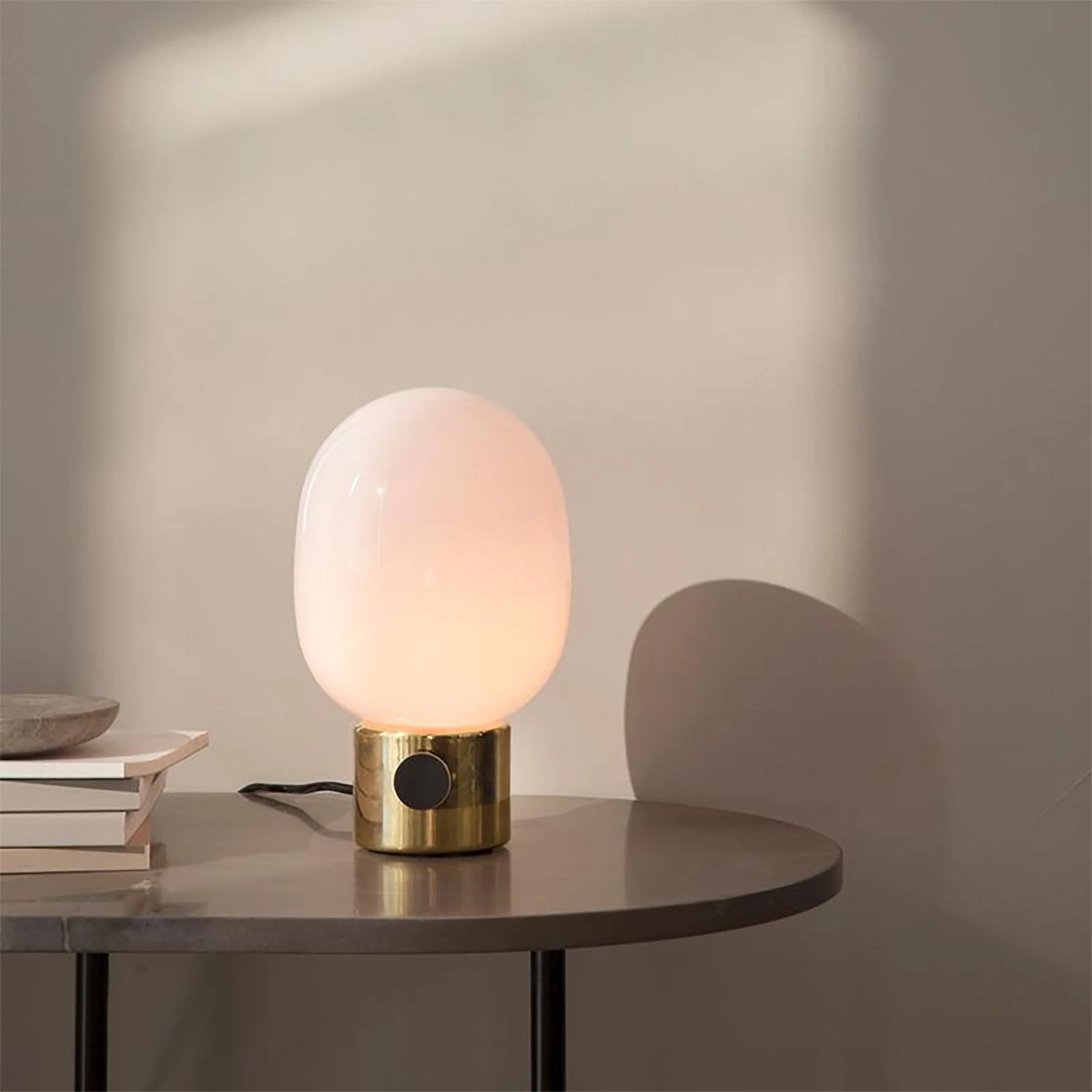 JWDA Table Lamp - Image 10
