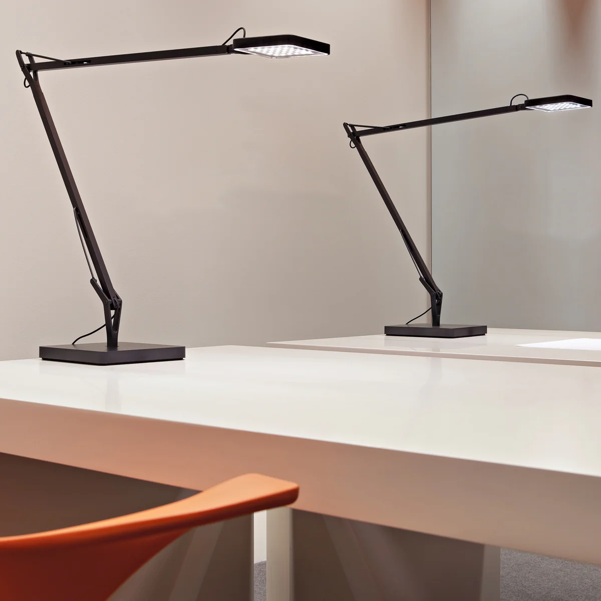 Kelvin Green Mode Table Lamp - Image 16