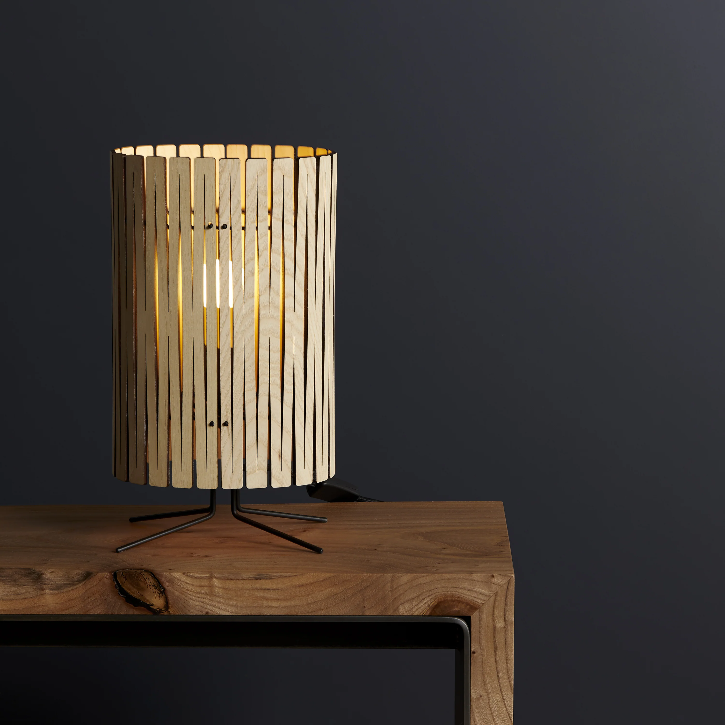 Kerflights Round Table Lamp - Image 7