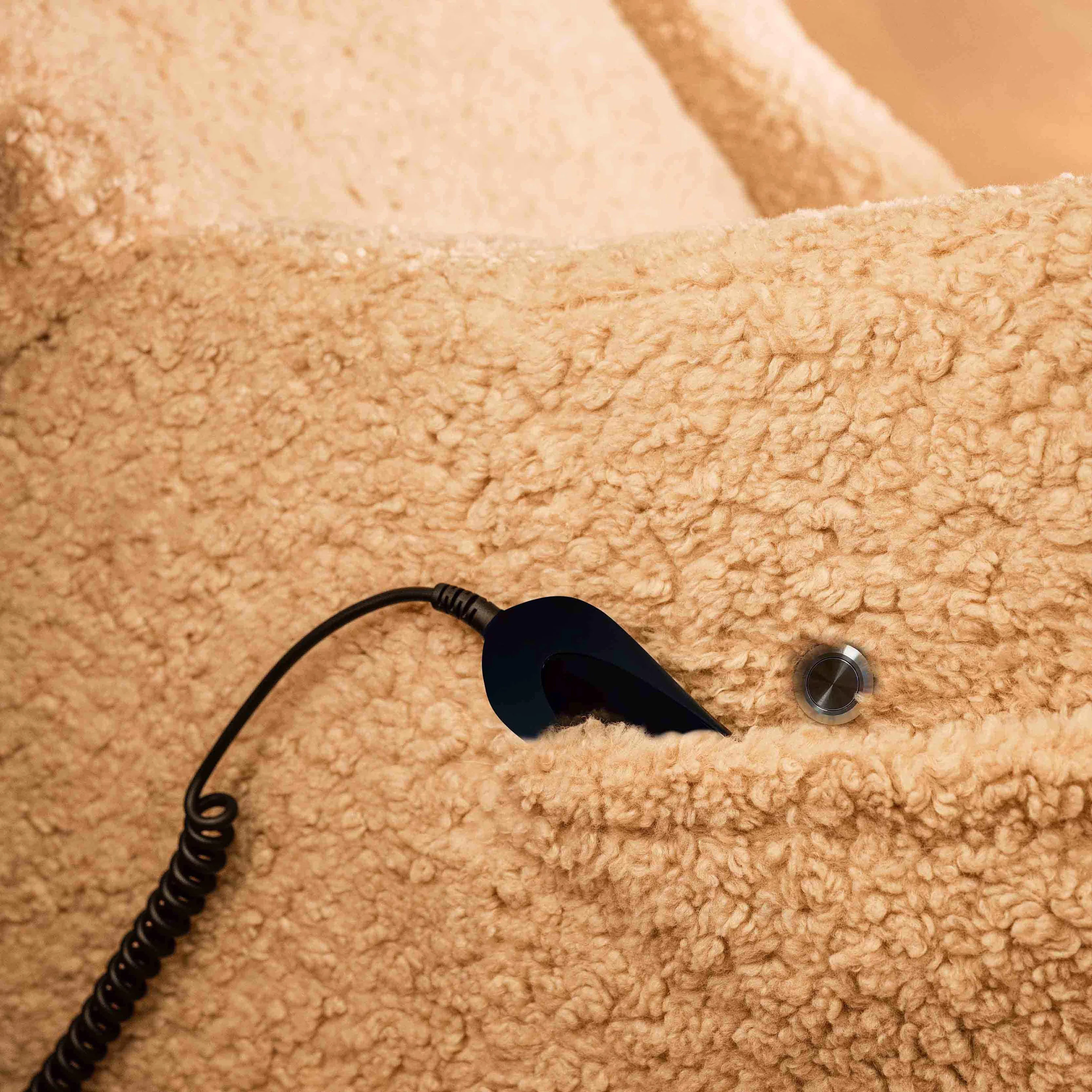 Kiwi Deluxe Power Swivel Glider Recliner with Heat and Massage - Image 24