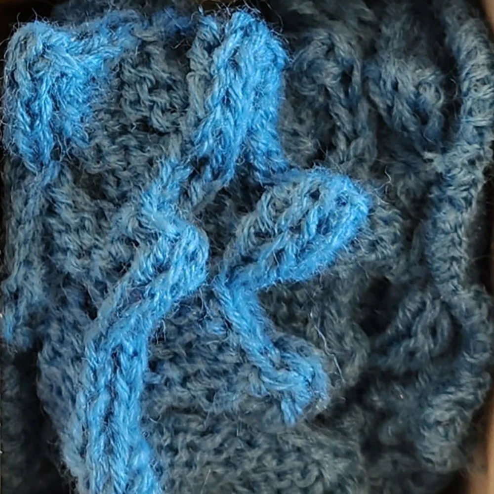 Knitted Falling LED Pendant Light - Image 3