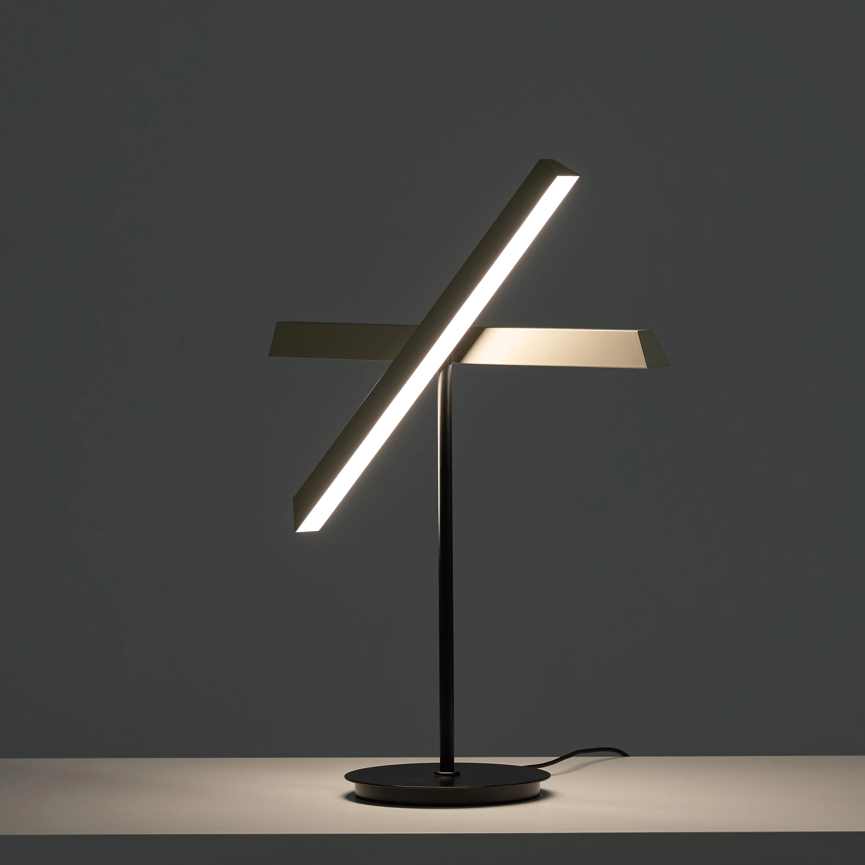 Konnect Table Lamp - Image 10